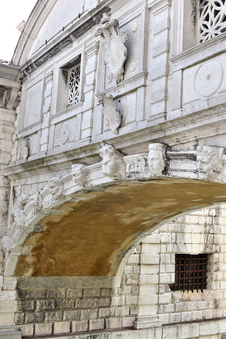 Bridge of Sighs / Ura e Psherëtimave