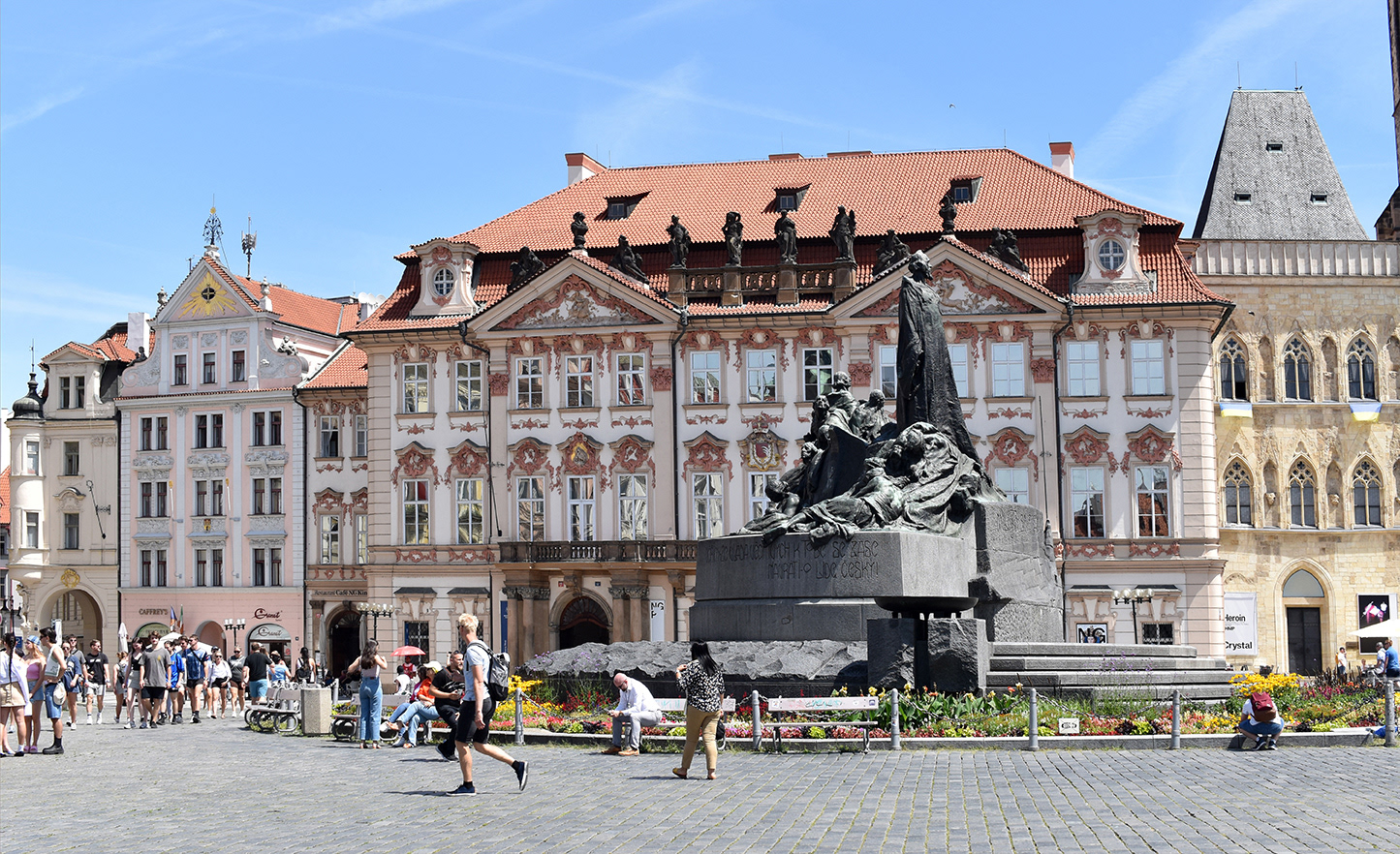 Old Town Square / Staroměstské náměstí / Sheshi i Qytetit të Vjetër