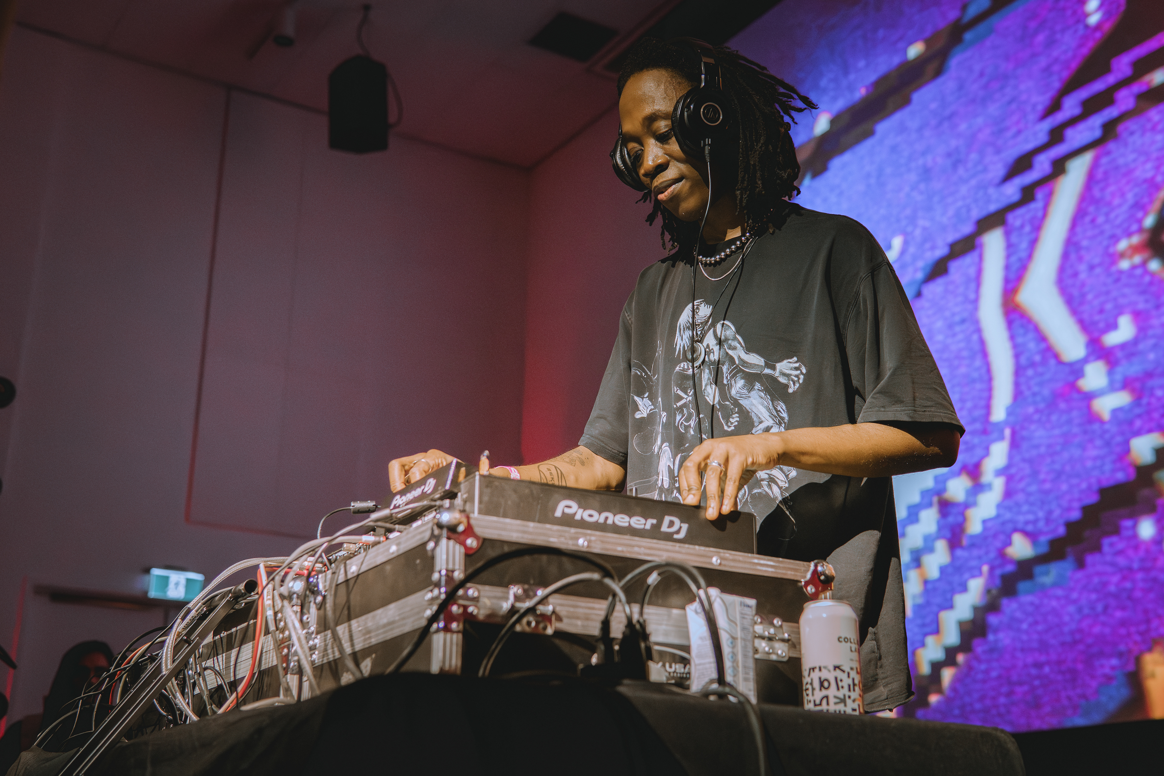 Osita @ Pique Winter 2023 hosted, by Debaser - Photo By Peter Wiercioch