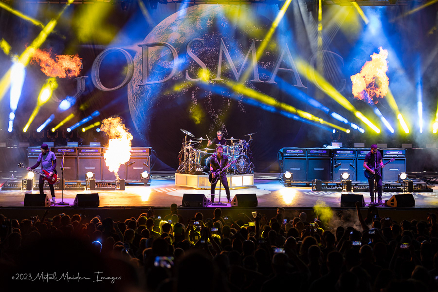 Godsmack, Bonner Springs, KS. Azura Amphitheater