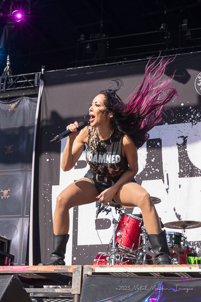 Butcher Babies, Bonner Springs, KS. Azura Amphitheater