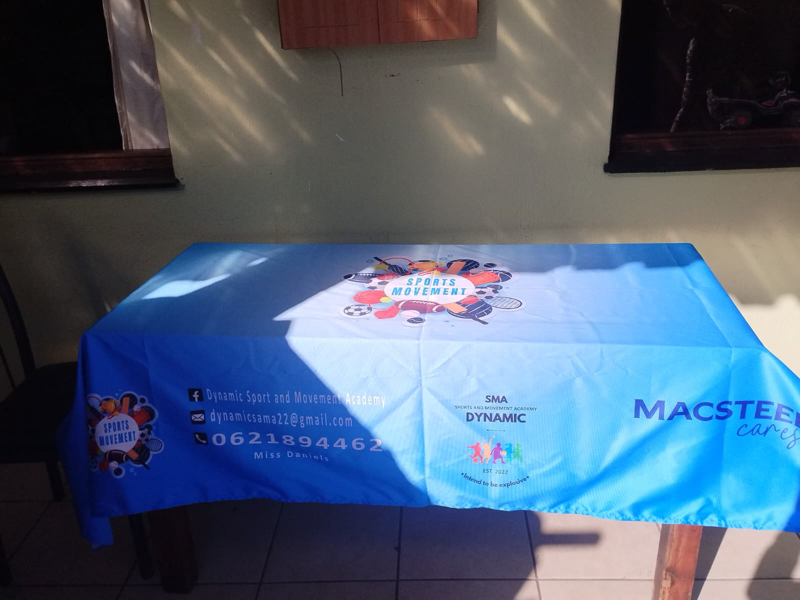 Polytwirl Table Cloth