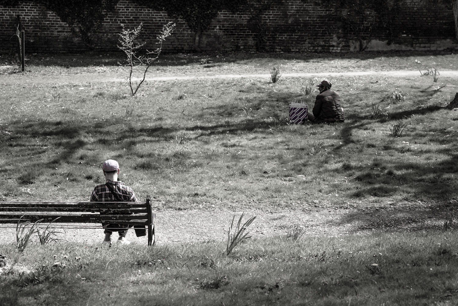 Jamais vraiment seul(es)