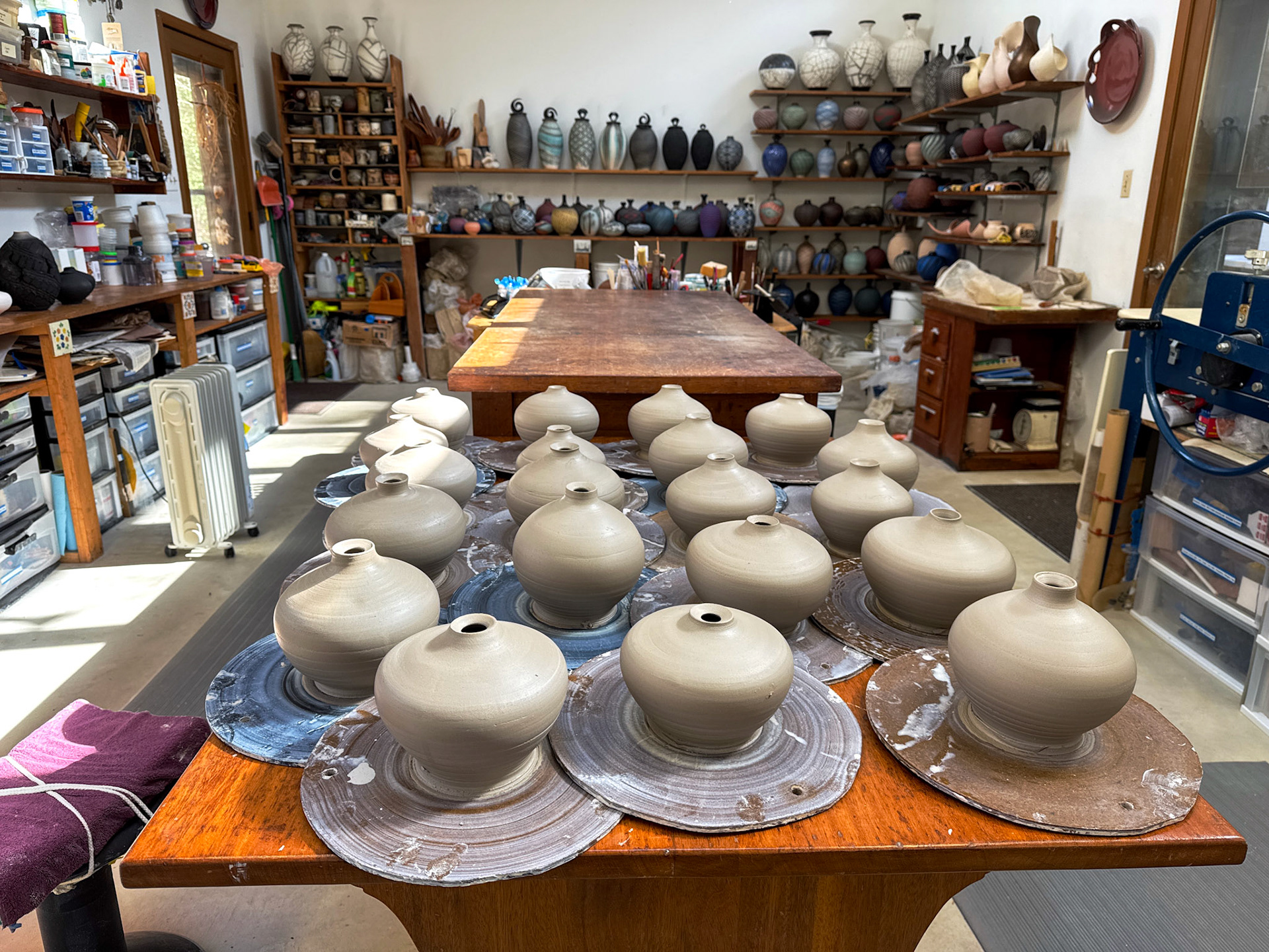 Vaes waiting to be trimmed.