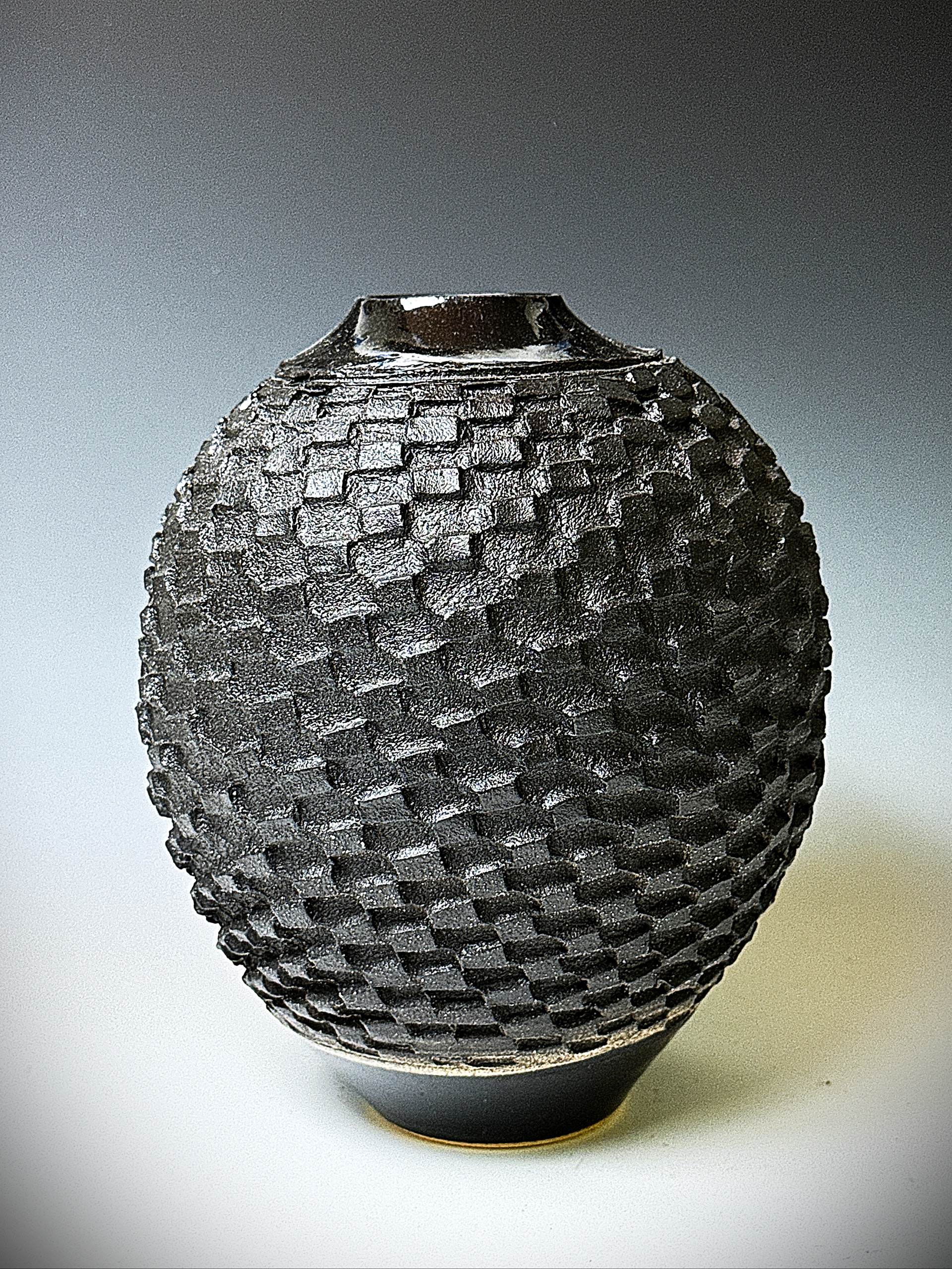 8" x 7.5" dia.