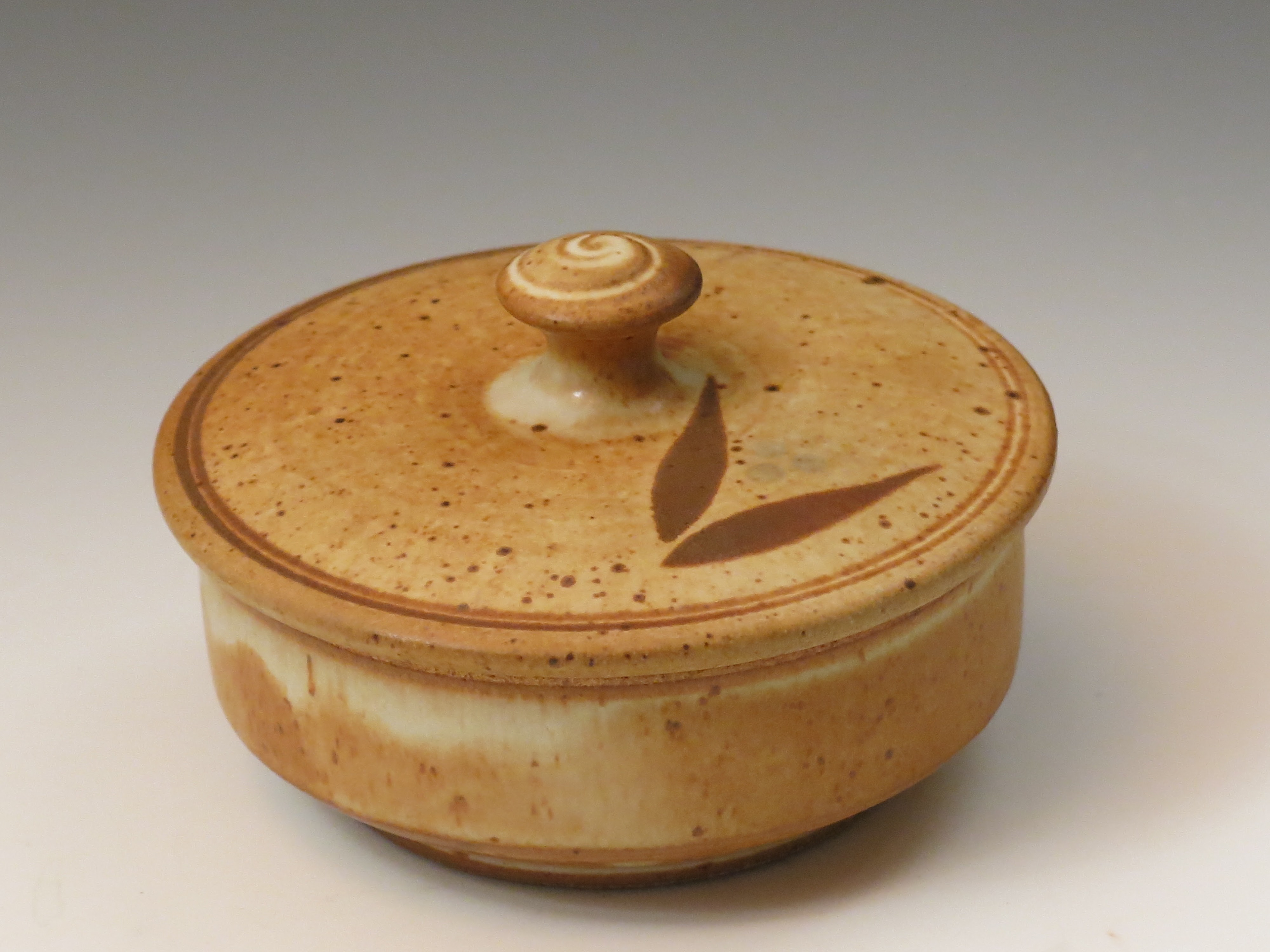 Casserole 1qt.  1986