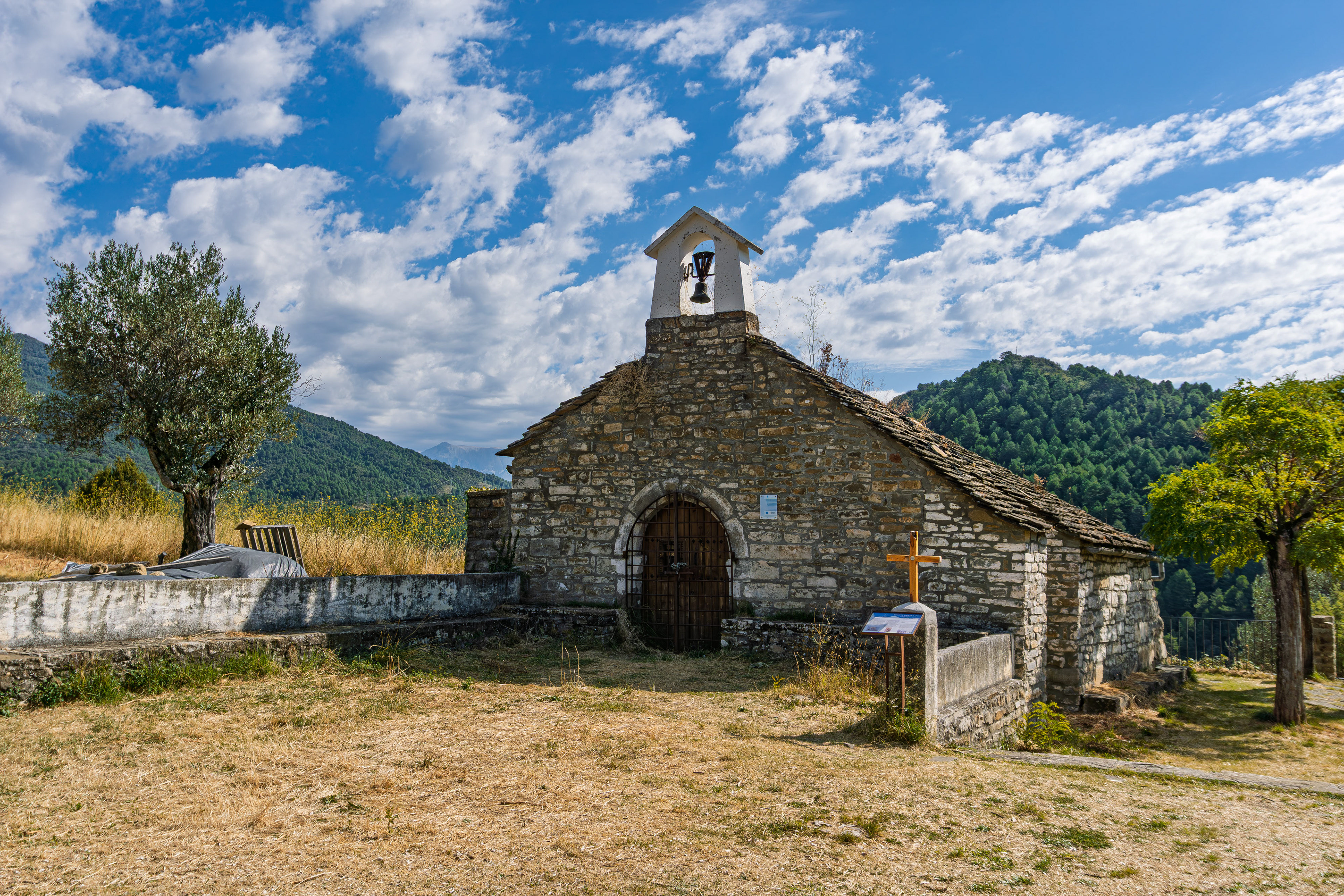Boltaña. La Ermita de Santa Lucía