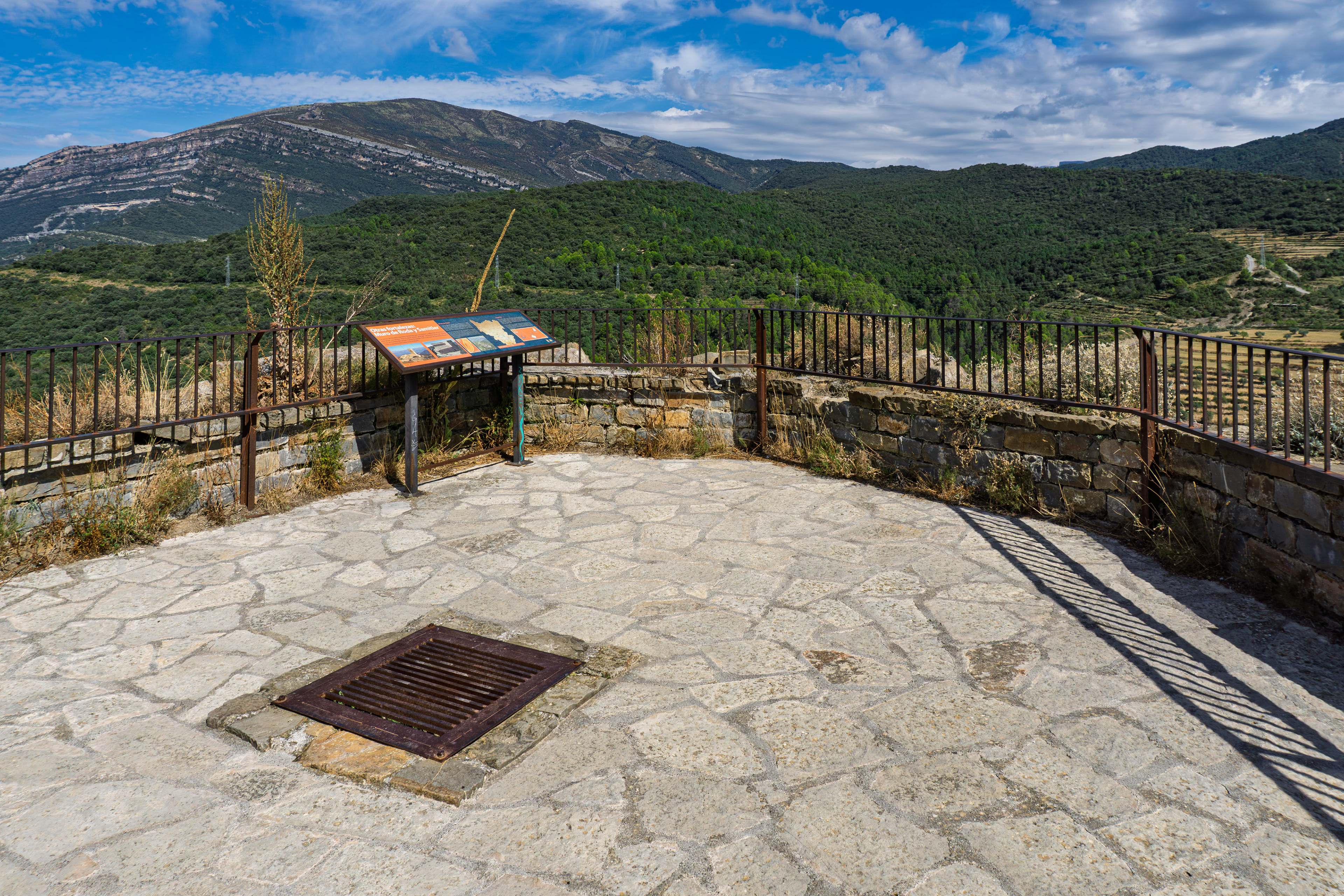 El Mirador del Castillo, Boltaña