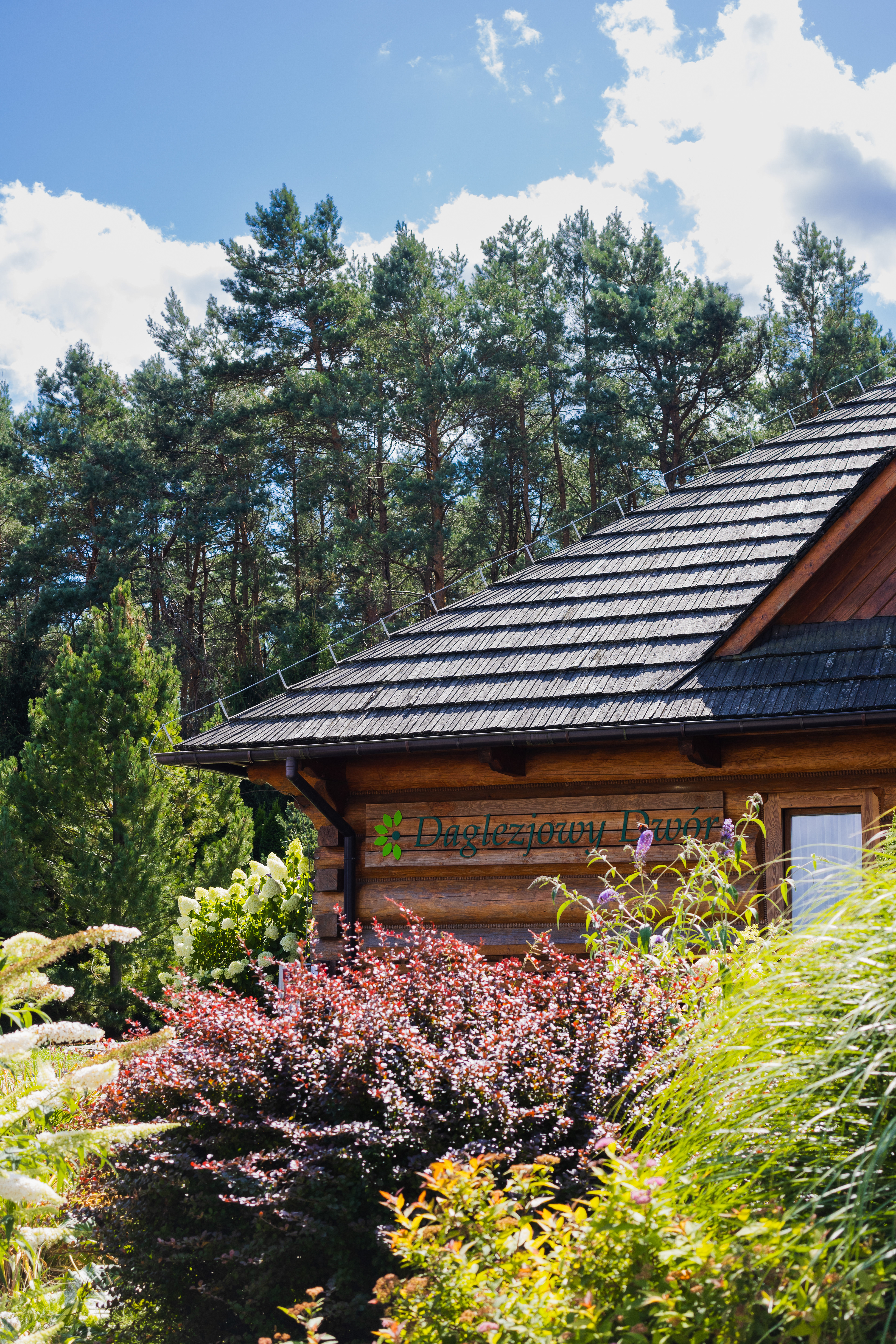 Daglezjowy Dwór