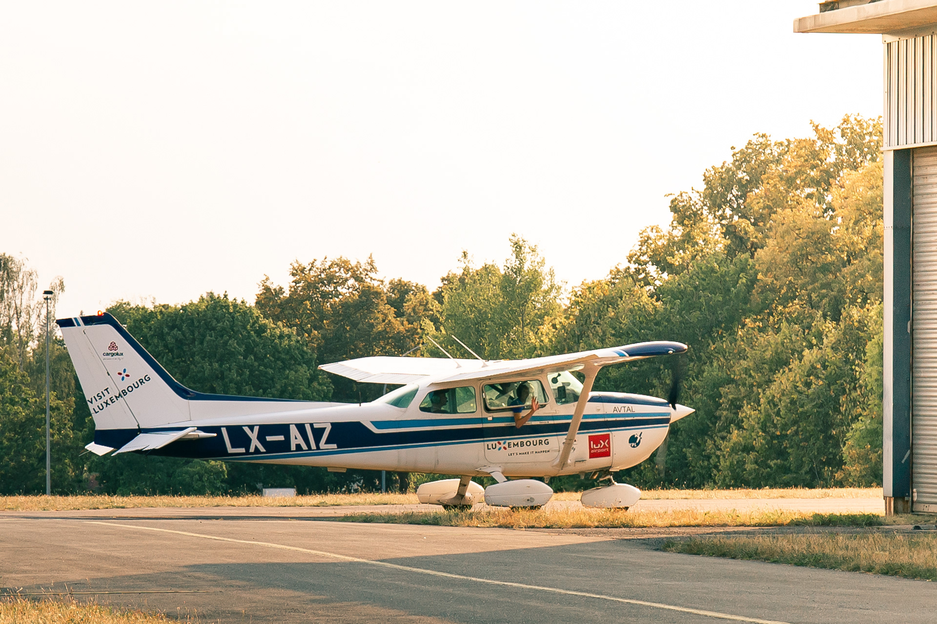 Four of four; LX-AIZ was the last one of our group to arrive.
