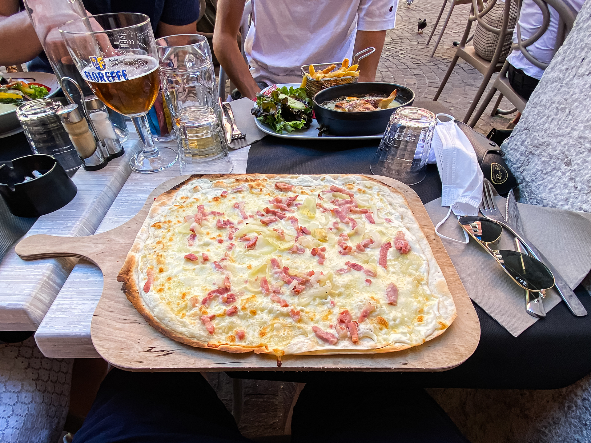 "Tarte flambée" Alsace style.