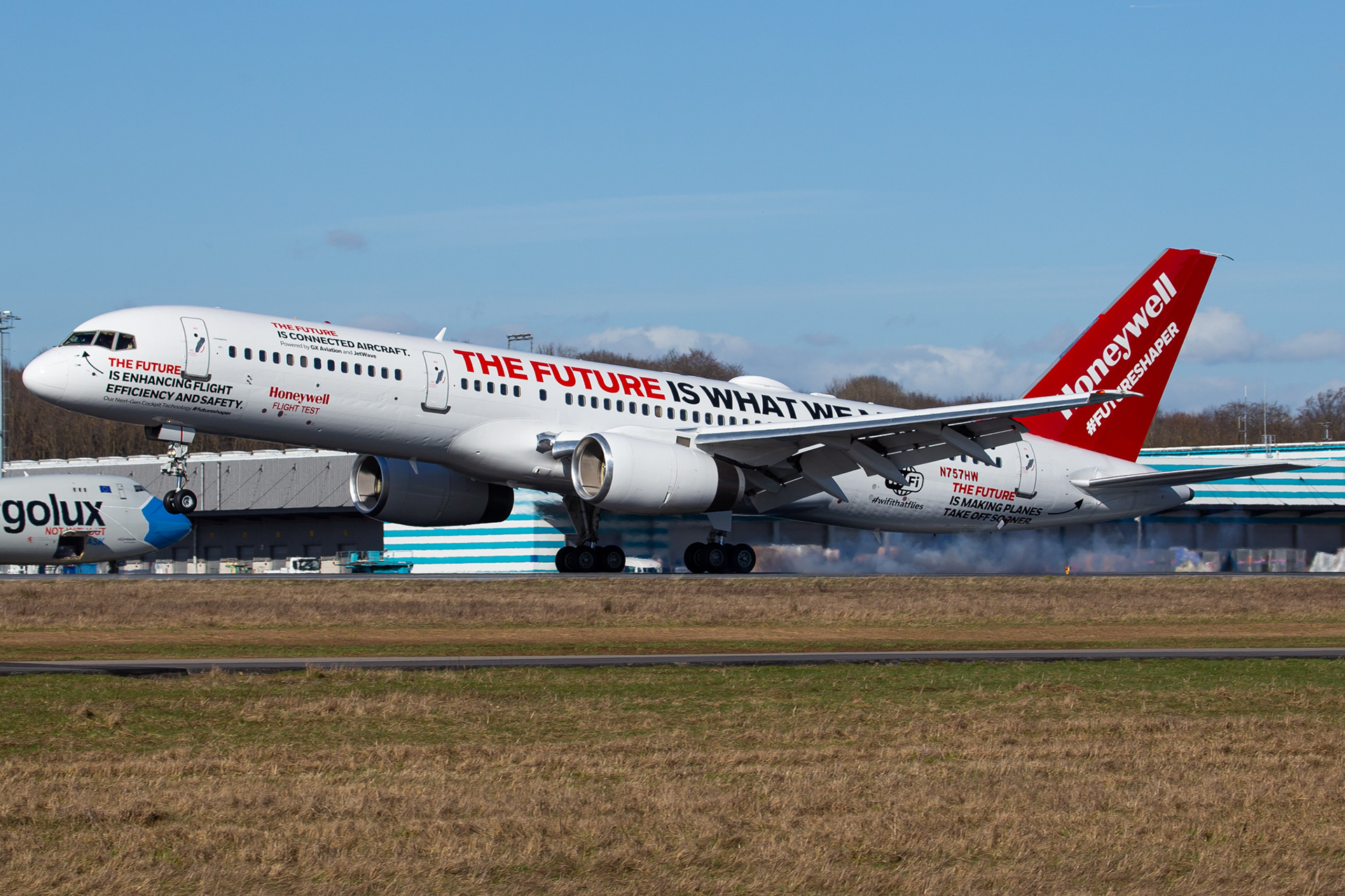 Beautiful touchdown after a one hour long test flight.
