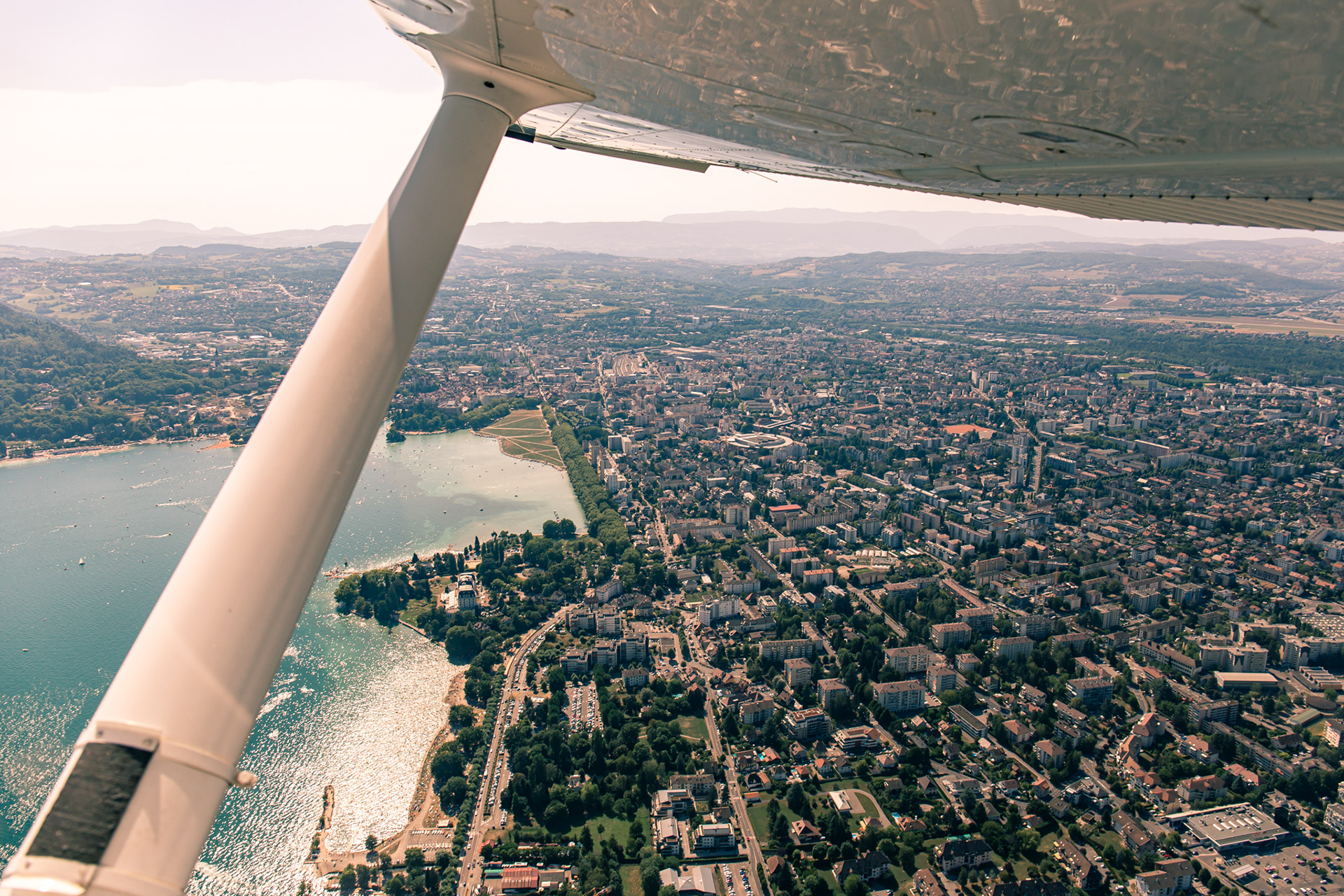 Leaving the city of Annecy behind.