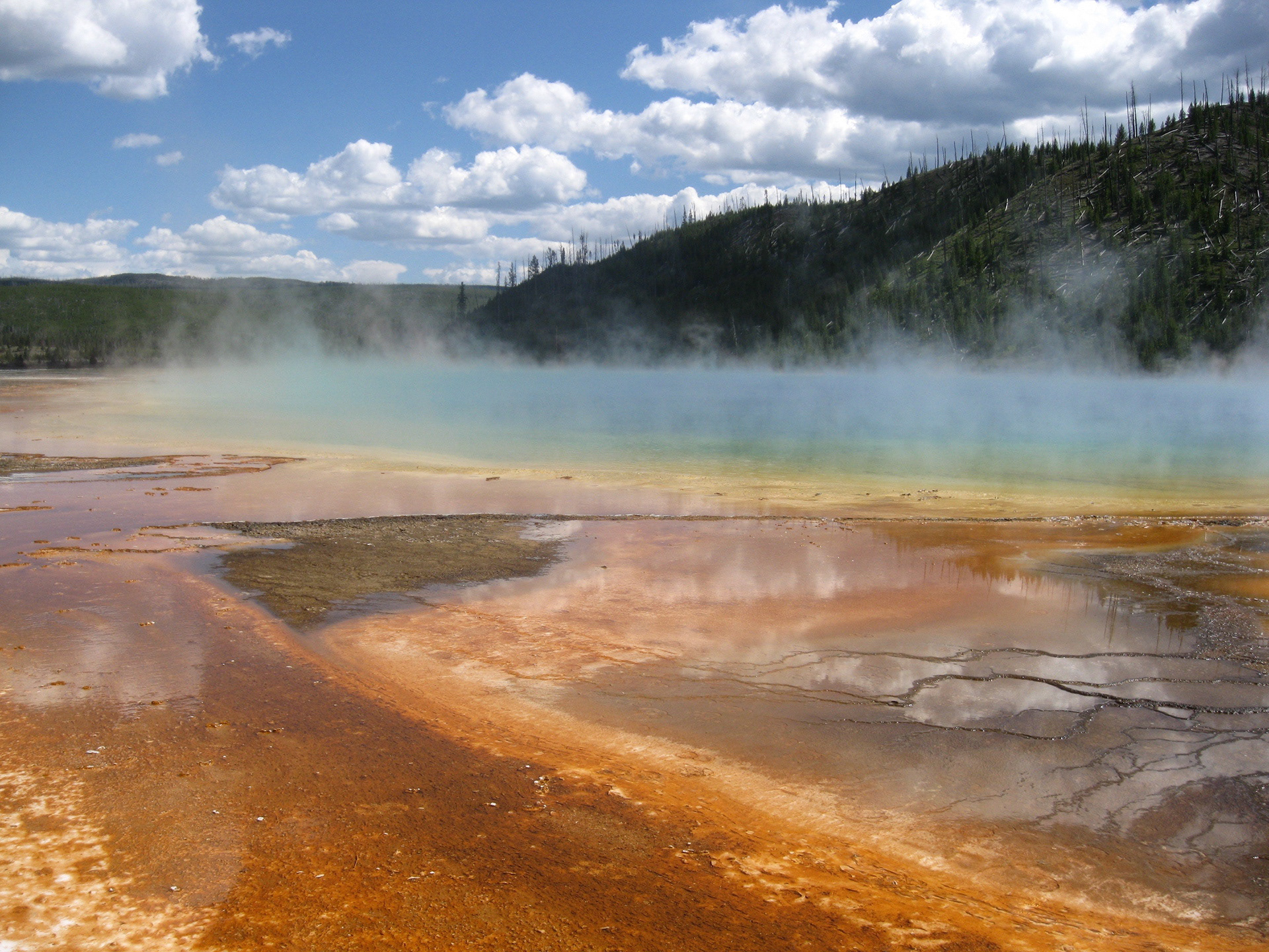 YELLOWSTONE NATIONAL PARK, WYOMING
