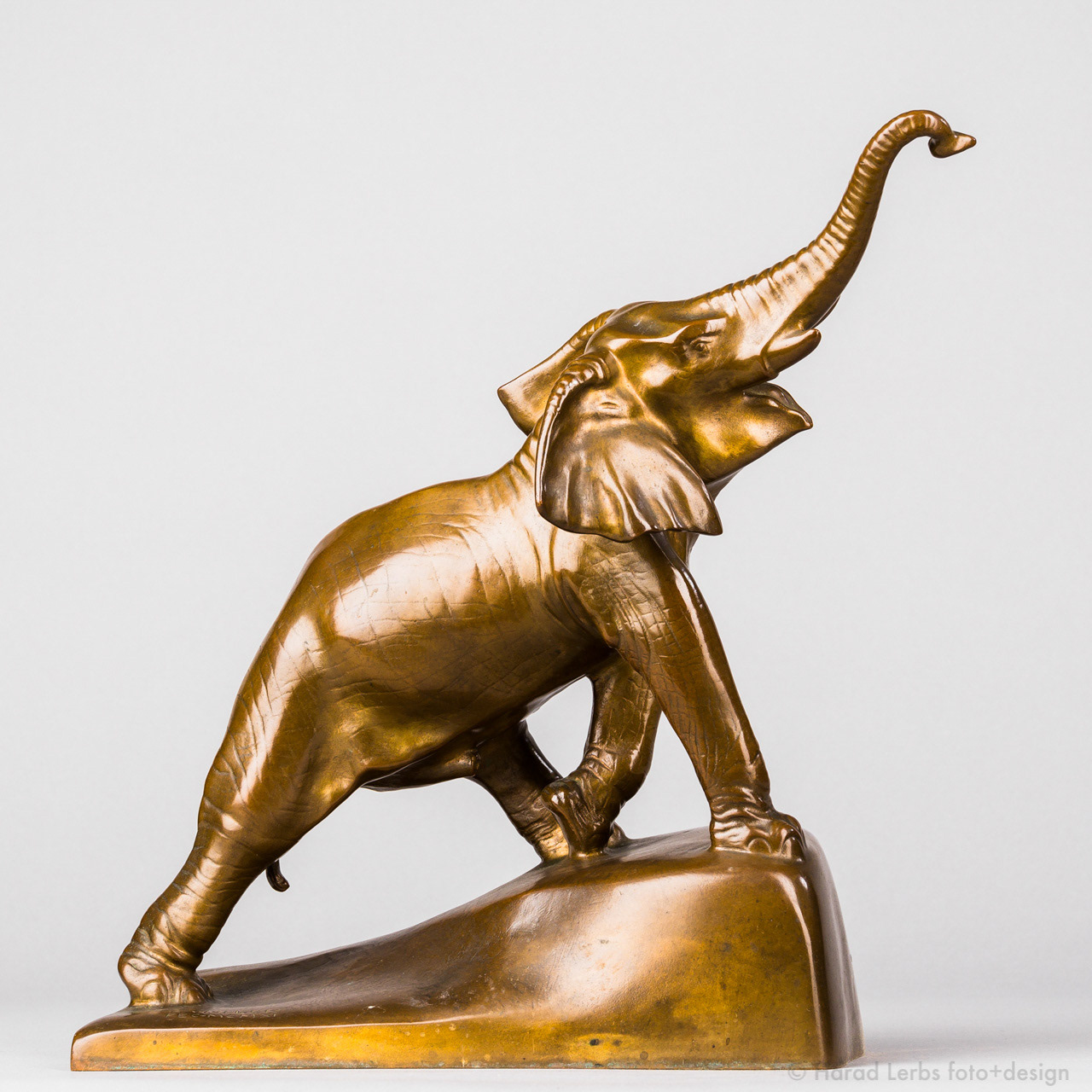 Statuen, Skulpturen und Objekte