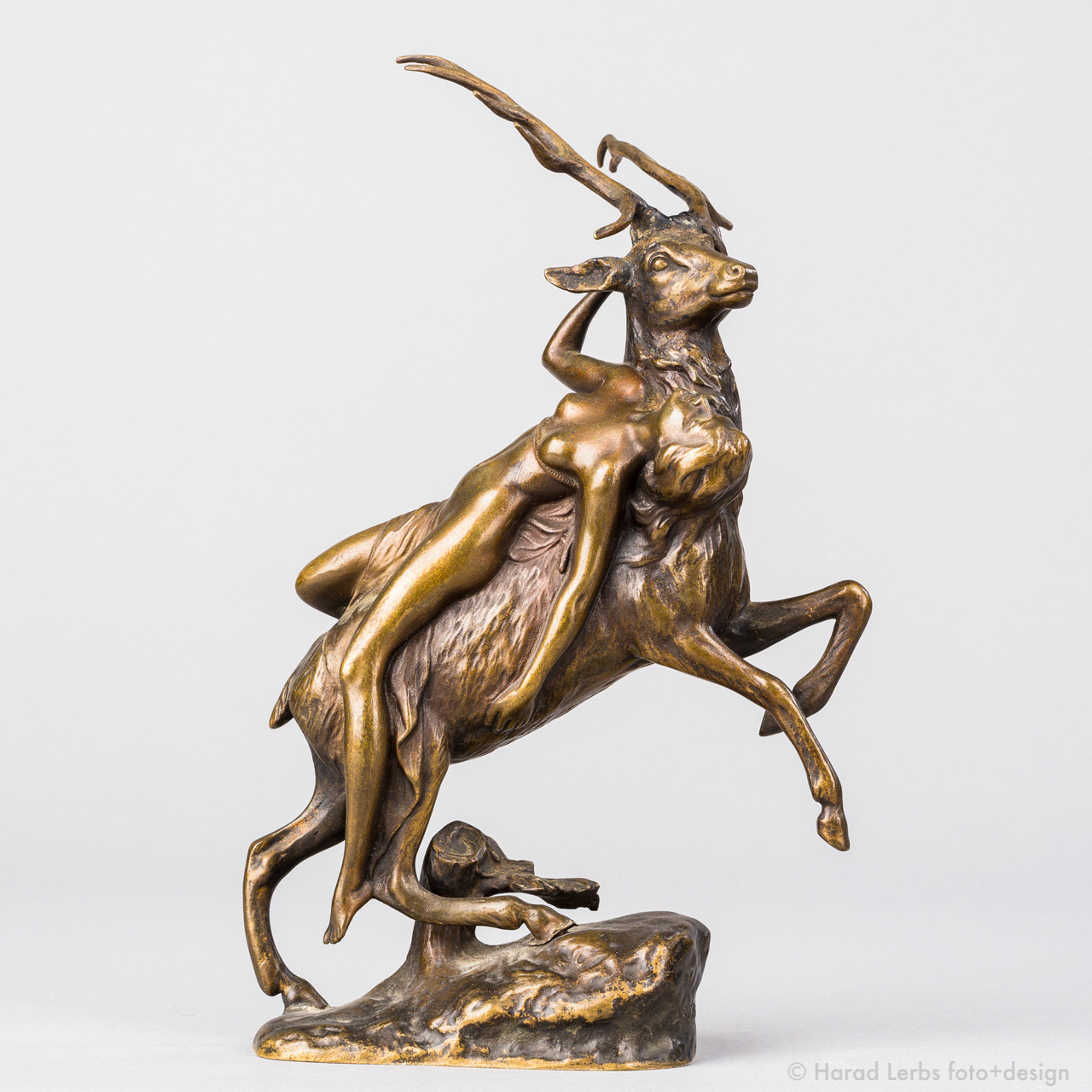 Statuen, Skulpturen und Objekte