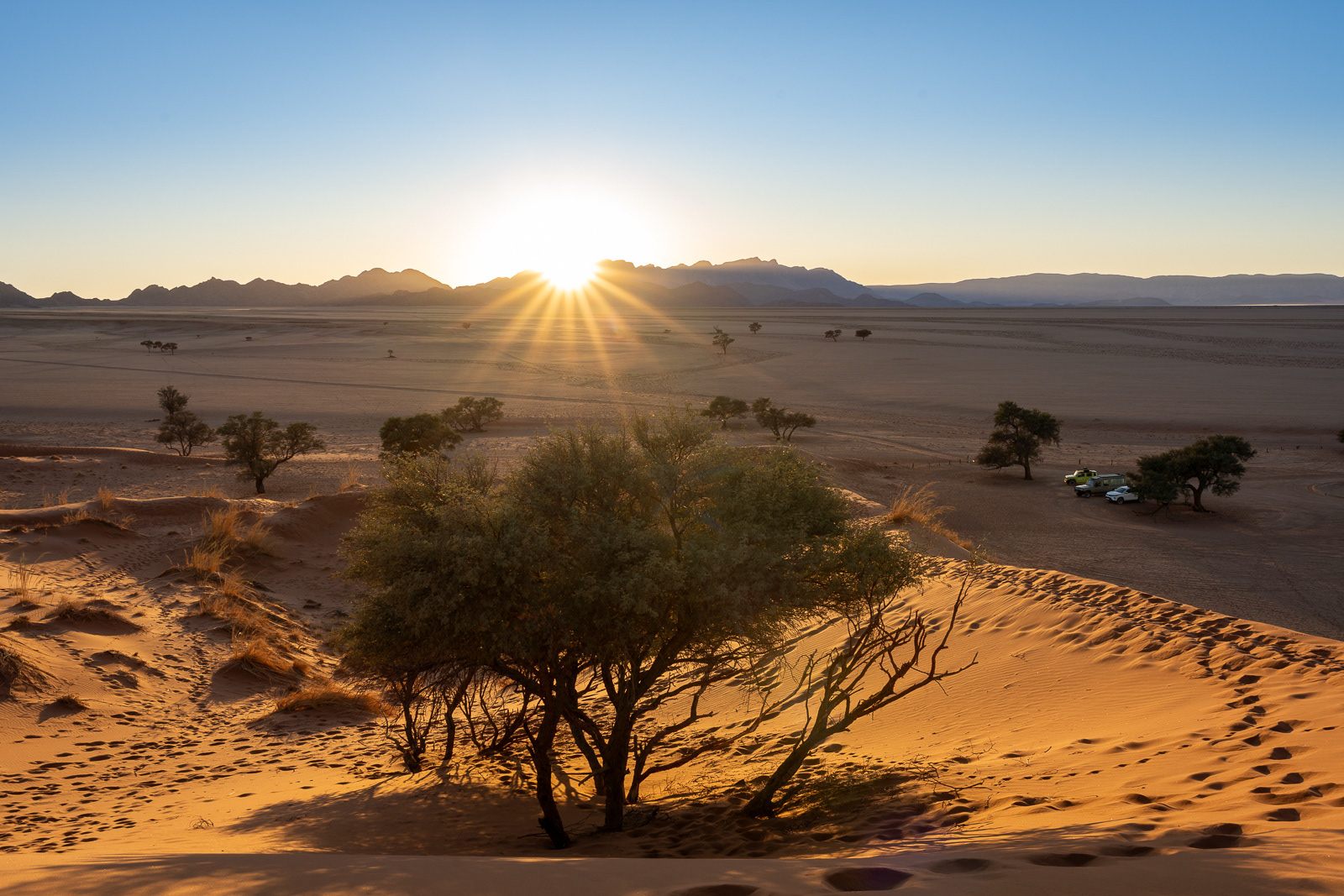 Sonnenaufgang im Namib-Naukluft-Nationalpark