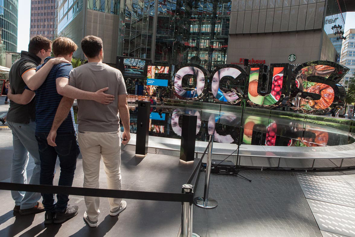‘Berlin, What’s Your Focus?’ AI powered interactive installation land inside the majestic Sony Centre, Berlin. Consumers shared their passions with us by talking to the AI inside these giant 6m high letters, to see their ‘leidenschaft’ play out on the installation.