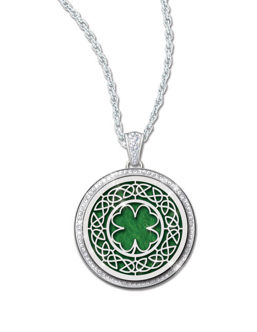 Pendant Design Rendering I collaborated on for a seasonal collection.