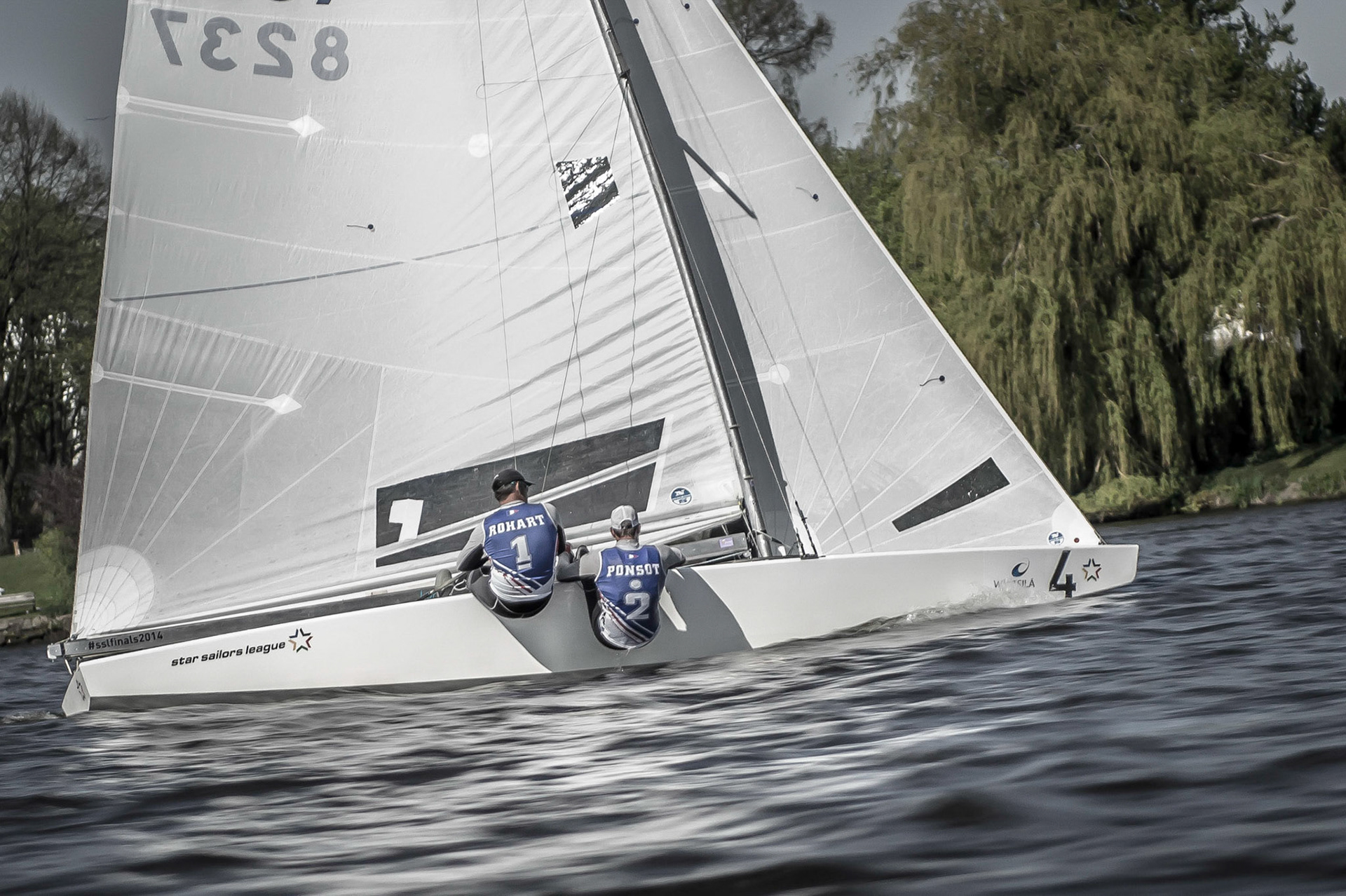 Bow no: 004 // Sail: FRA 8237 // Skipper: Xavier ROHART // Crew: Pierre-Alexis PONSOT