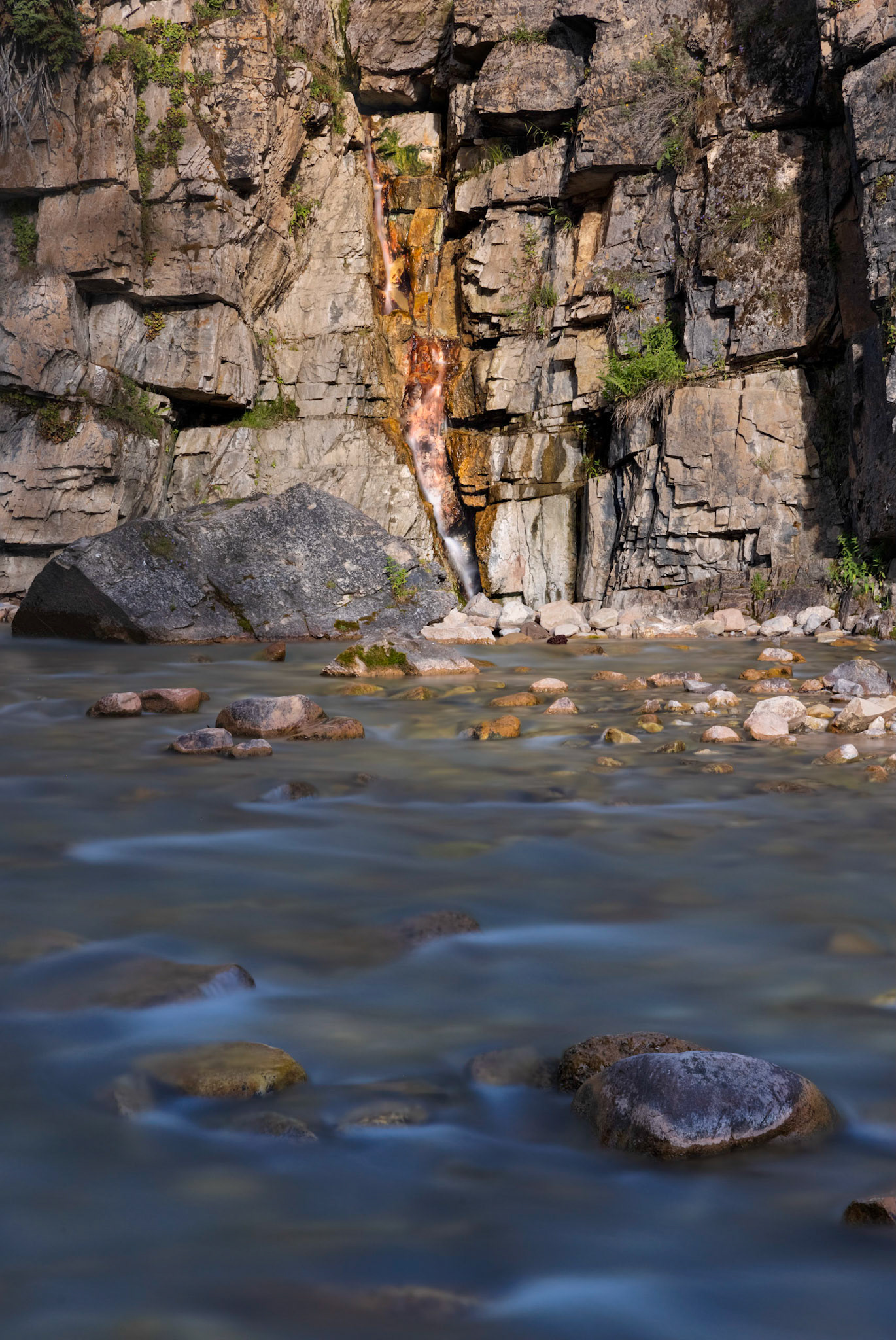 Granite Cracks
