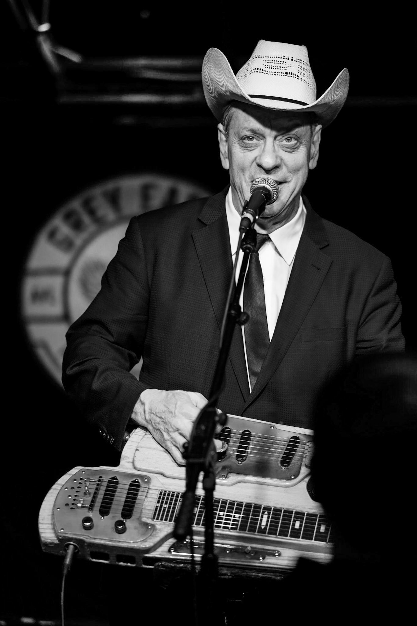 Junior Brown