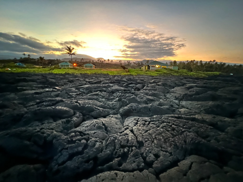 Panalu'u Black Sand Beach