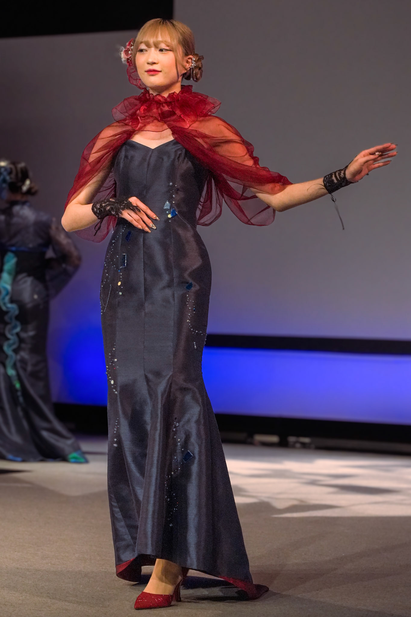 FASHION MODELING DESIGN