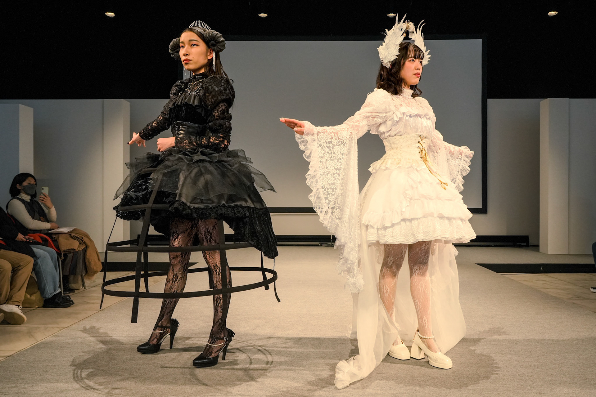 FASHION MODELING DESIGN