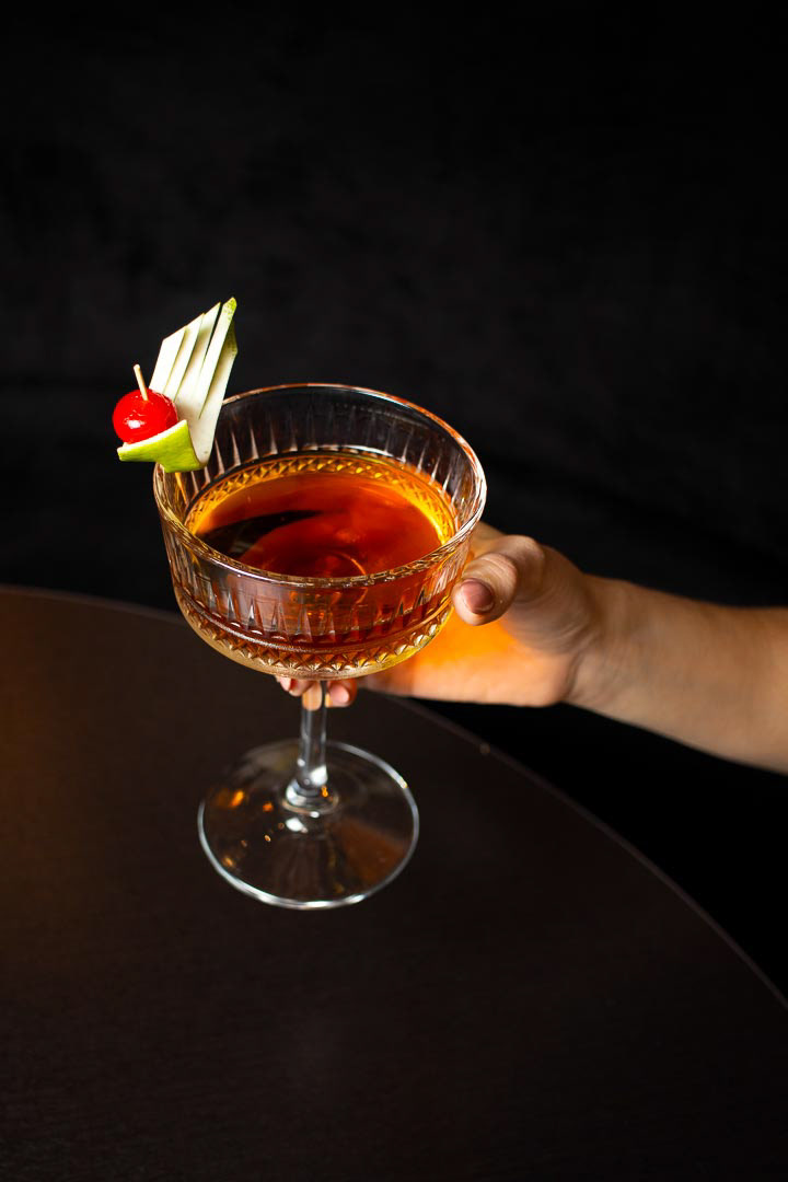Fotografía comercial de bebidas para redes sociales.