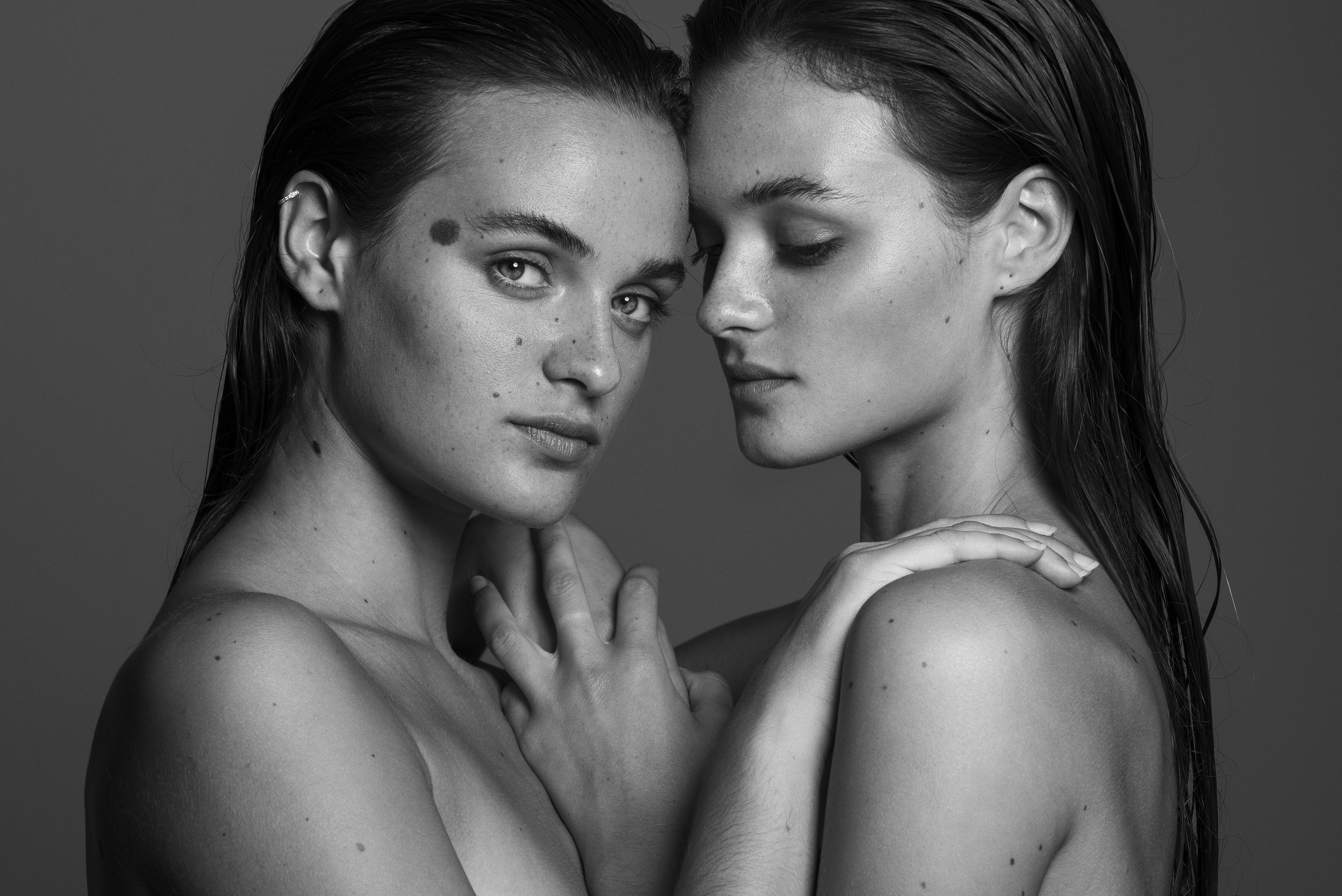 Julia & Anna Jimenez (Trend Models)