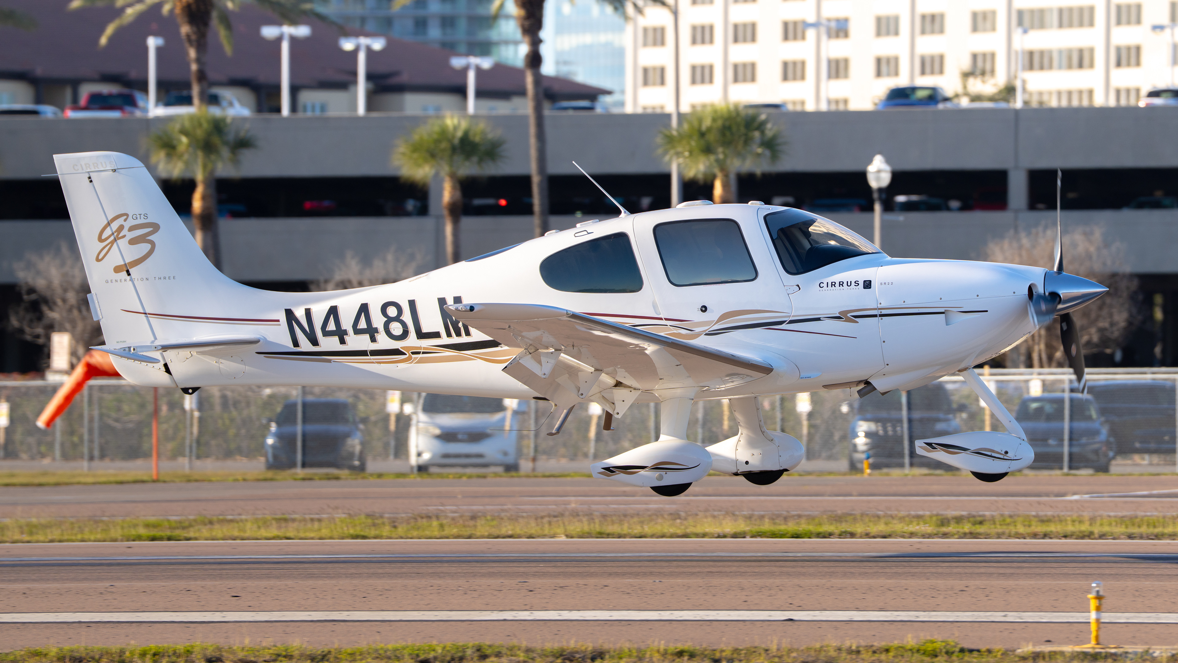 N448LM - Cirrus SR22
