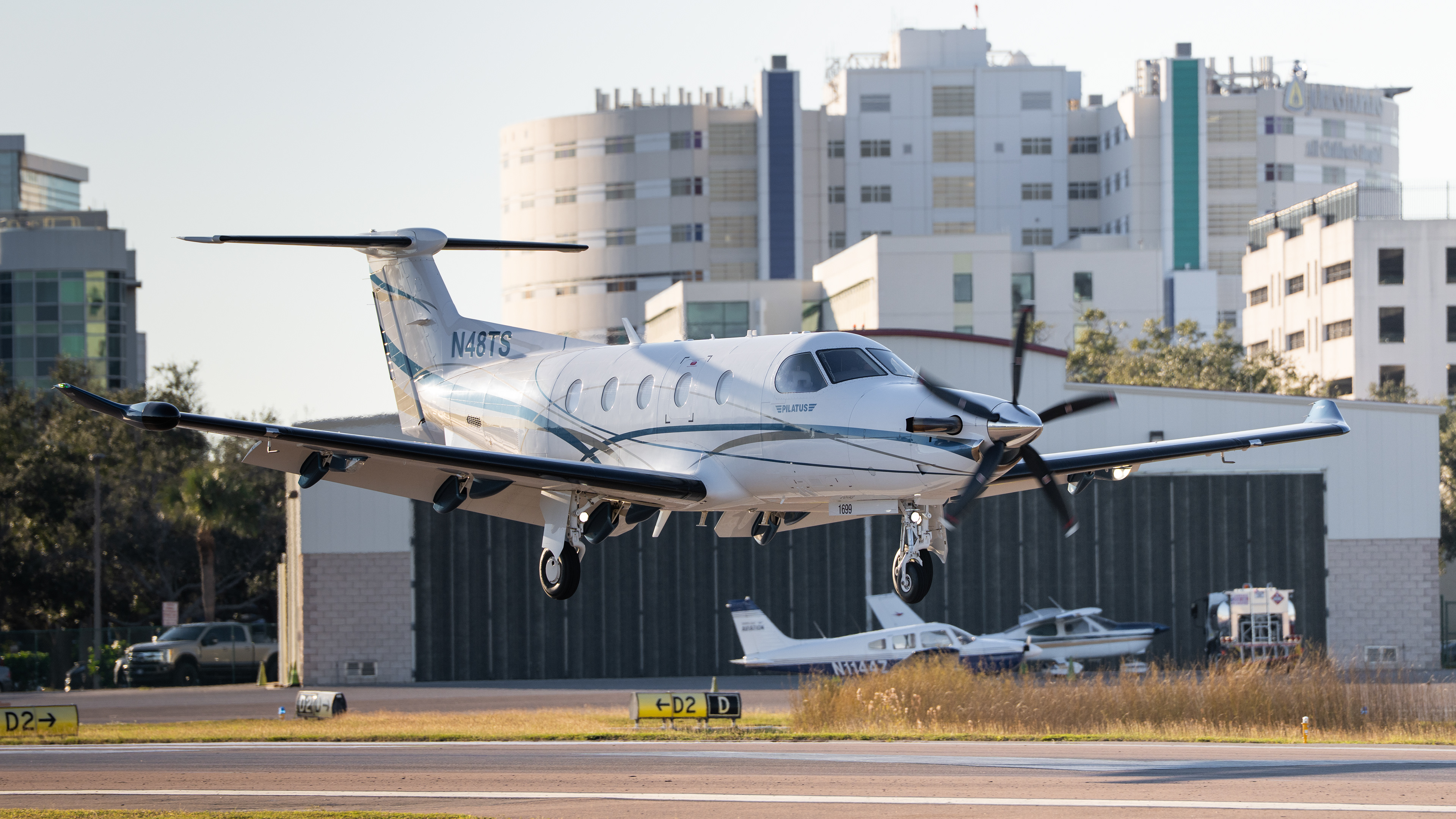 N48TS - Pilatus PC12