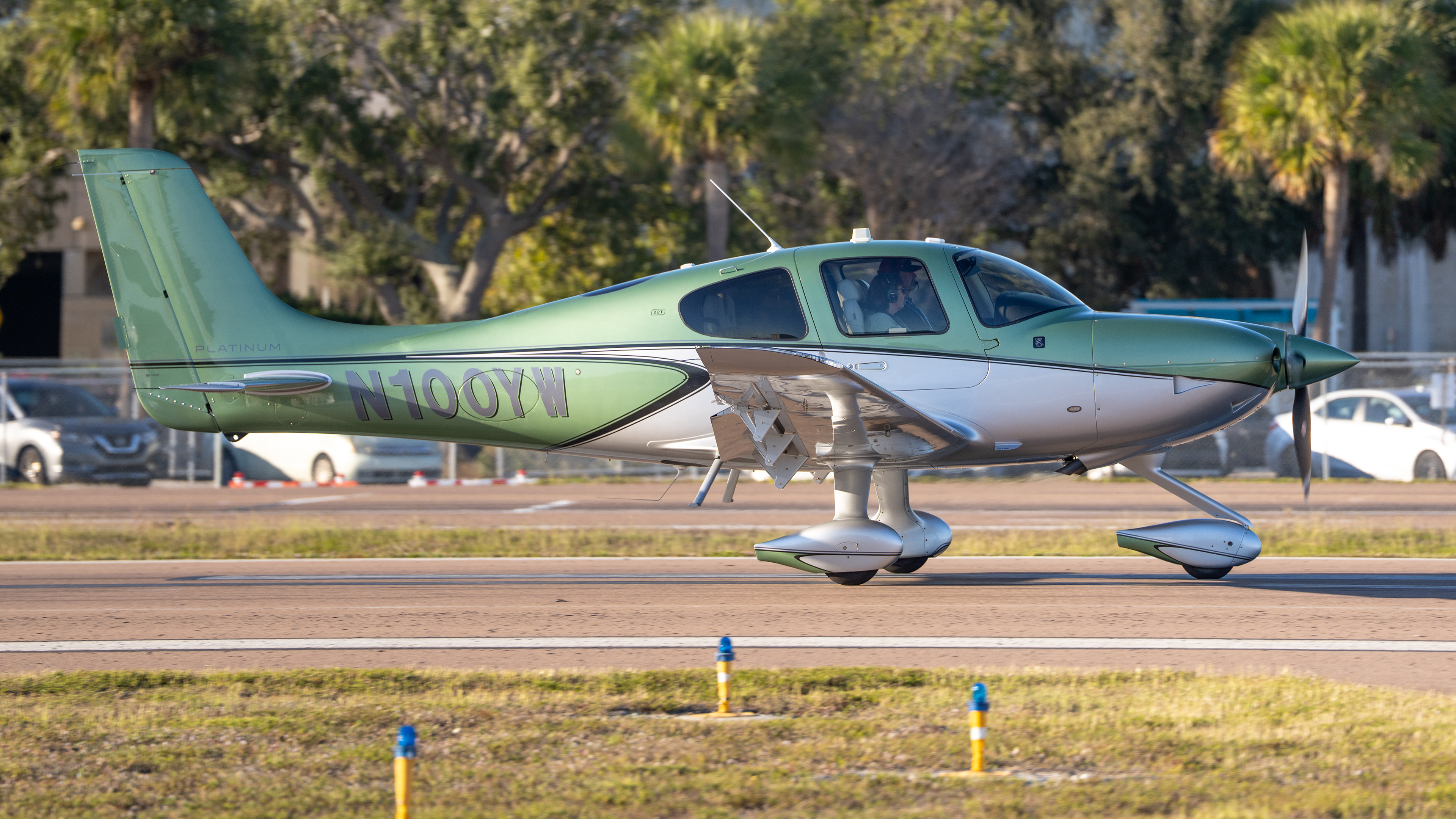 N100YW - Cirrus SR22T