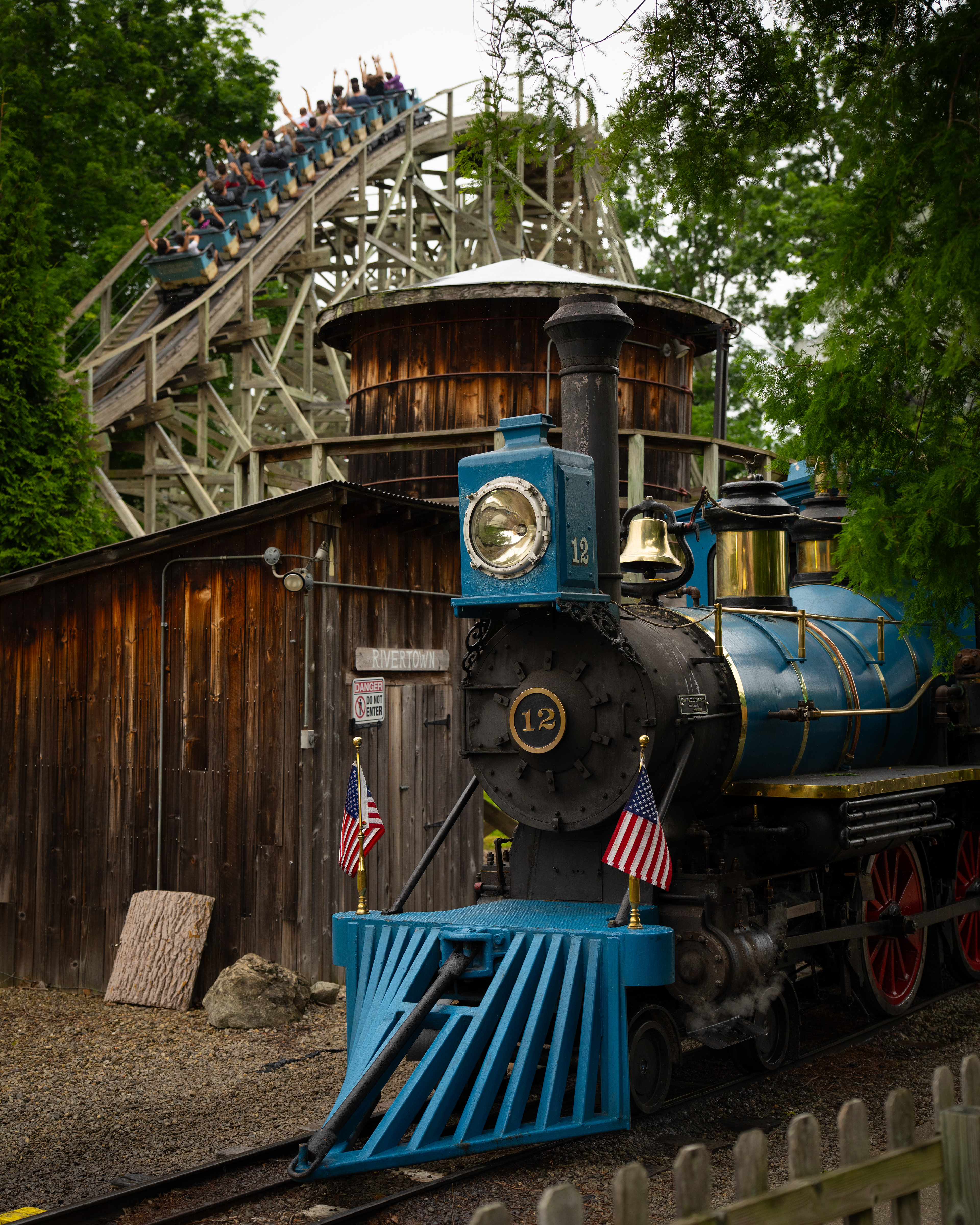 K.I. & Miami Valley Railroad + Mystic Timbers - Kings Island