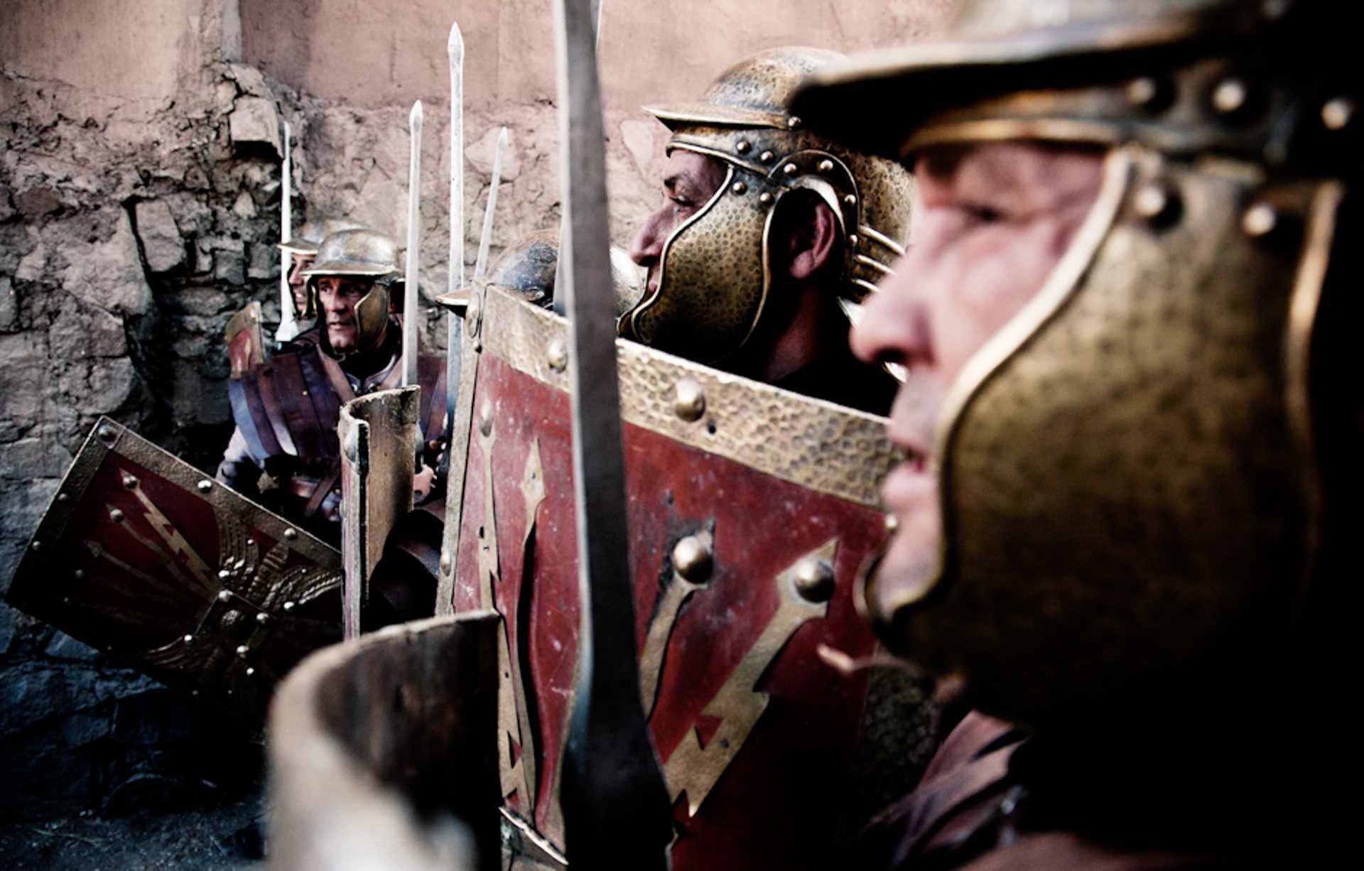 © 2014 The History Channel