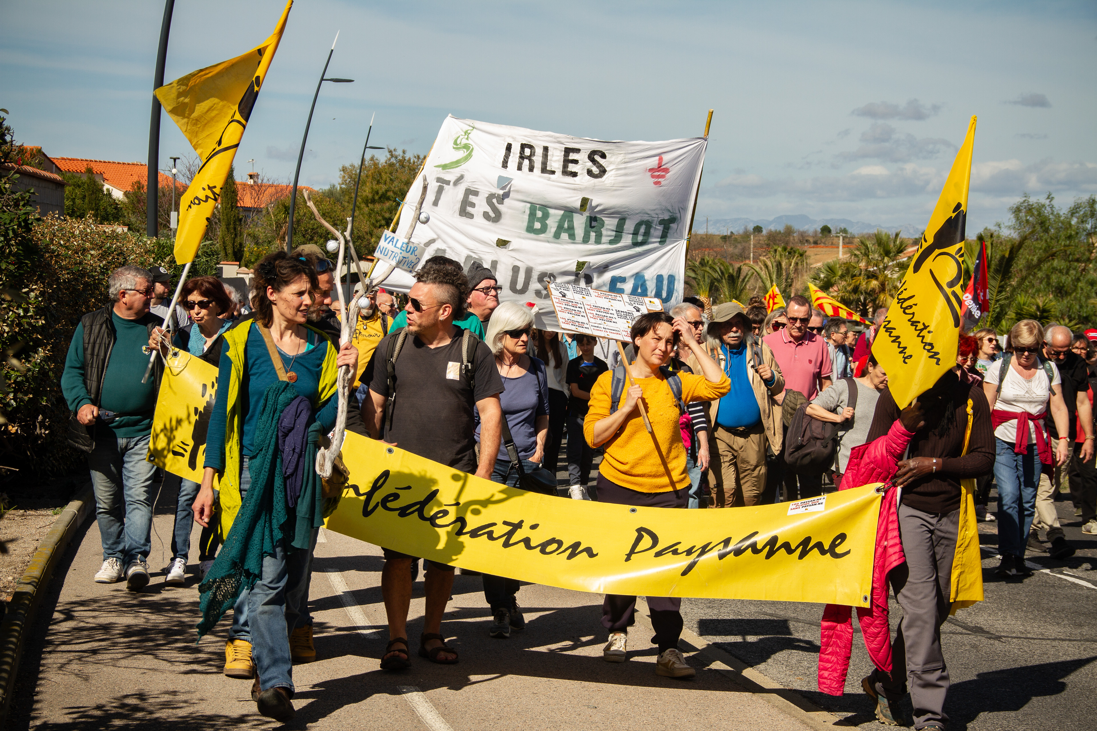 Manifestation contre le projet de golf à Villeneuve-de-la-raho, Pyrénées-Orientales, mars 2024