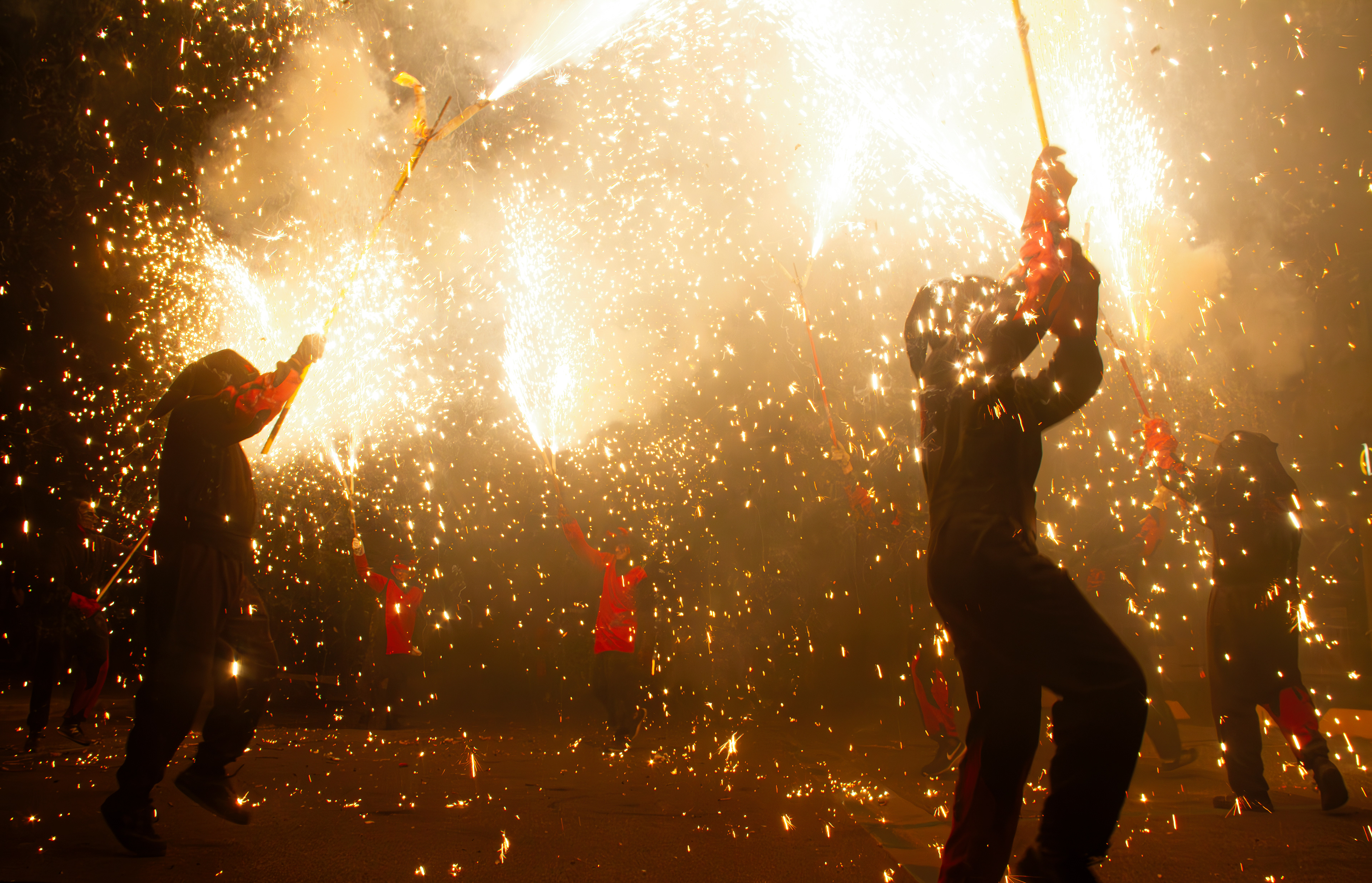 Correfocs, traditions catalanes, 14 juillet 2023, Elne, Pyrénées-Orientales