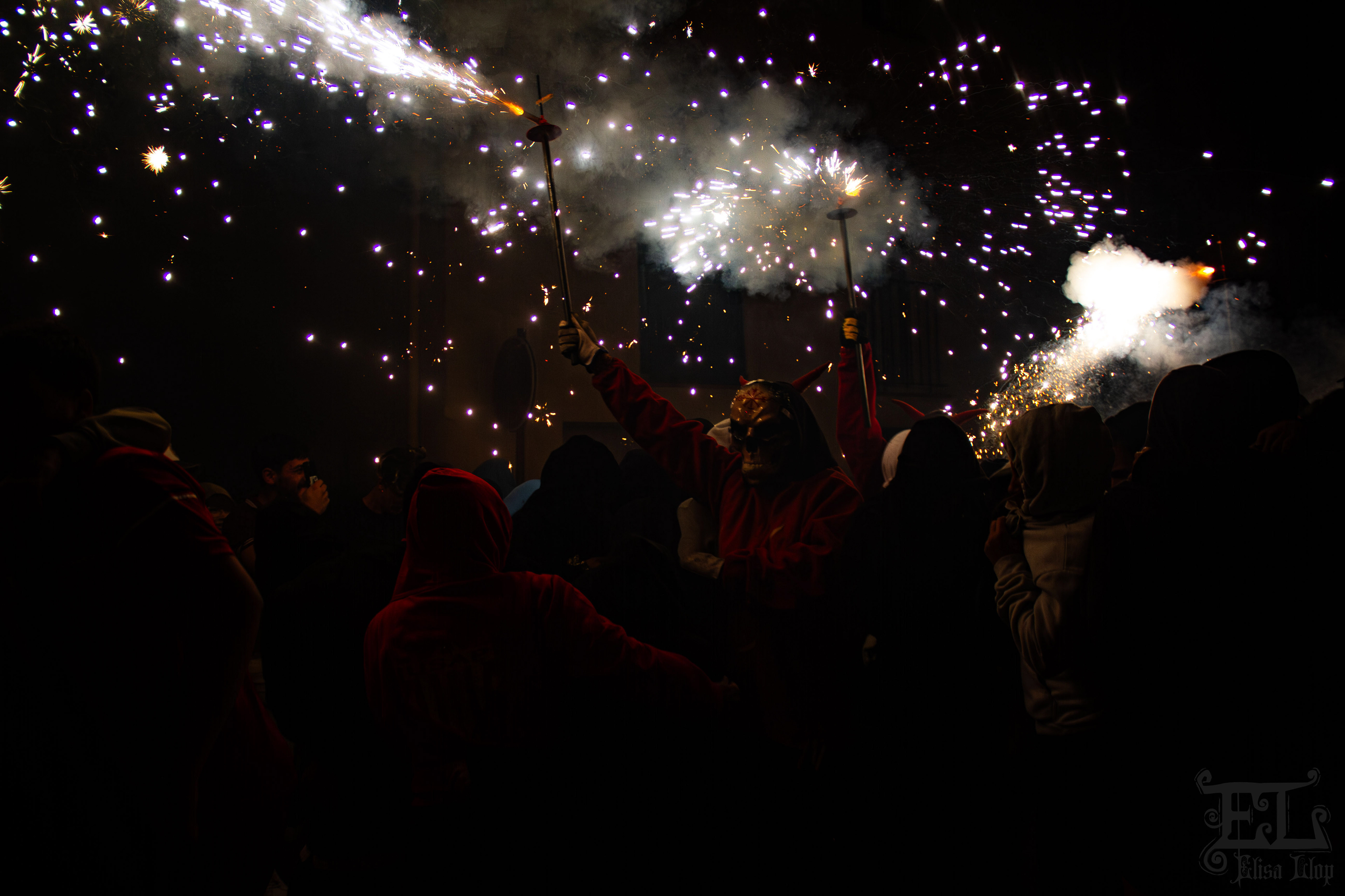 Correfoc Diables del Riberal lors de la fête de la Pau i Treva, Toulouges, mai 2024