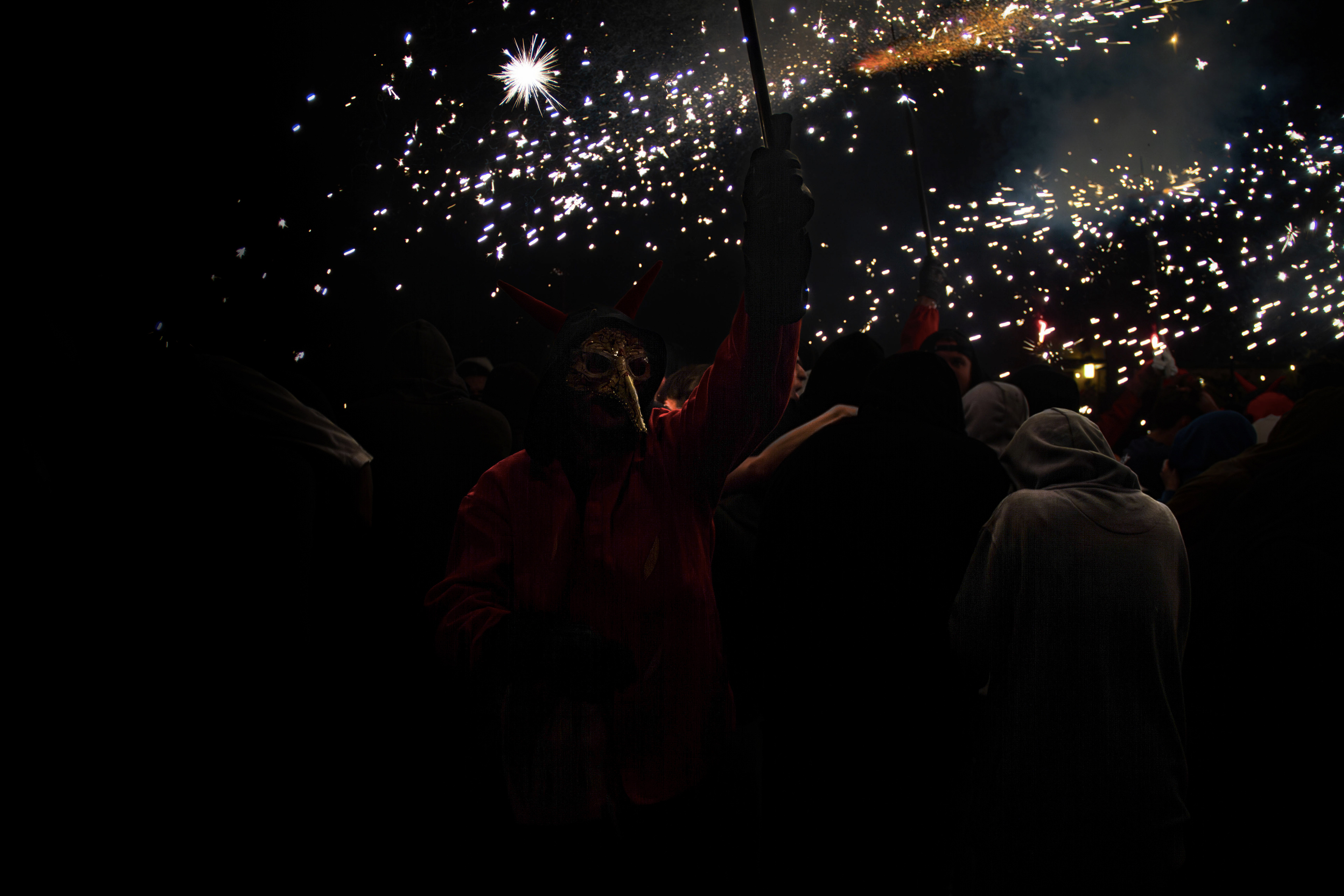 Correfoc Diables del Riberal lors de la fête de la Pau i Treva, Toulouges, mai 2024