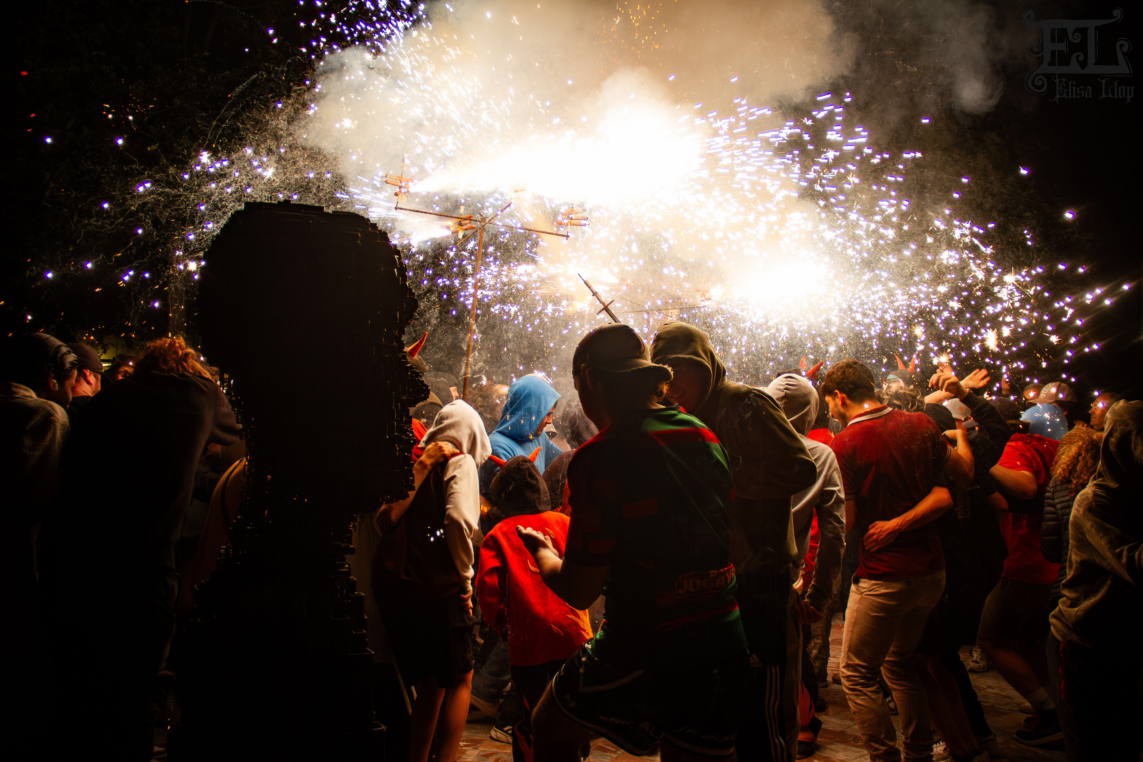 Correfoc Diables del Riberal lors de la fête de la Pau i Treva, Toulouges, mai 2024