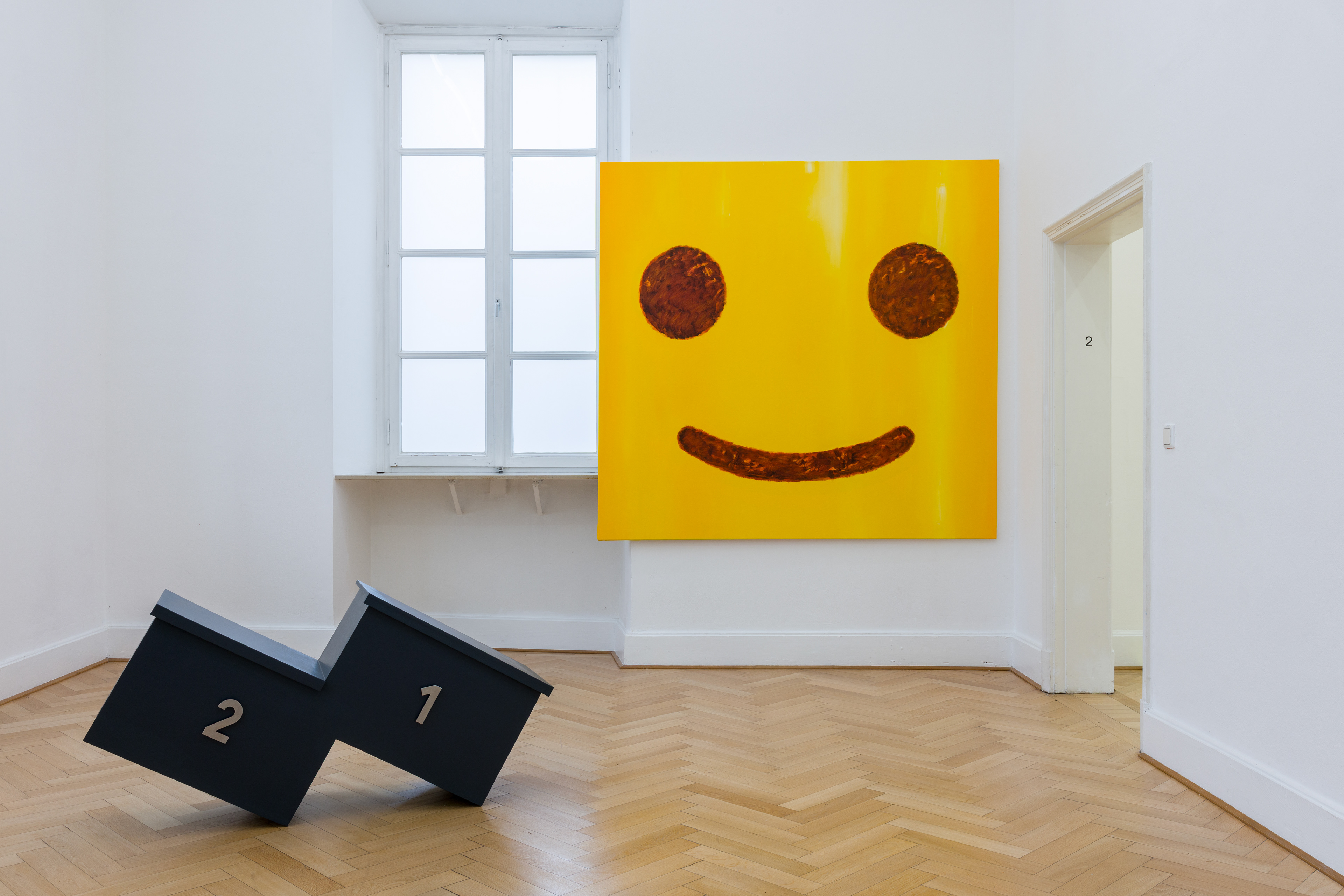 Stay positive Bemühung 1, 2025, Öl auf Leinwand, 200 × 190 cm, Raum 1, Skulptur Emil Wesemann, Foto Frank Sperling