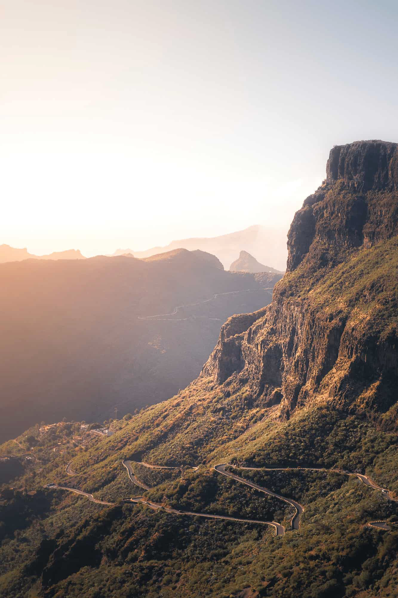 Aliento. Foto sacada en las montañas de Masca al atardecer.