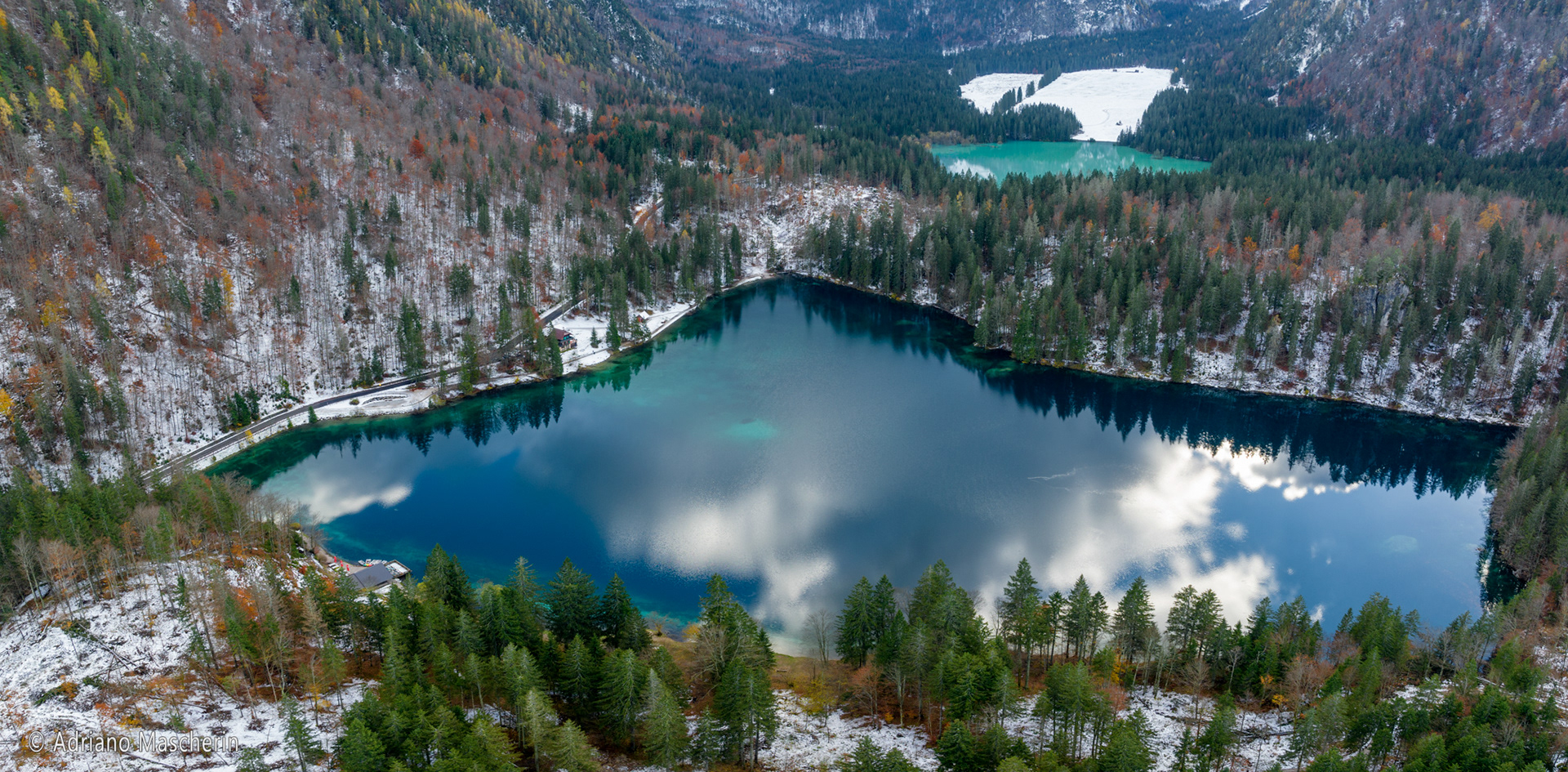 Laghi di Fusine inferiore e superiore - Lower and upper Fusine lakes