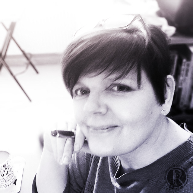 Ruth Rowland Lettering Artist & Illustrator