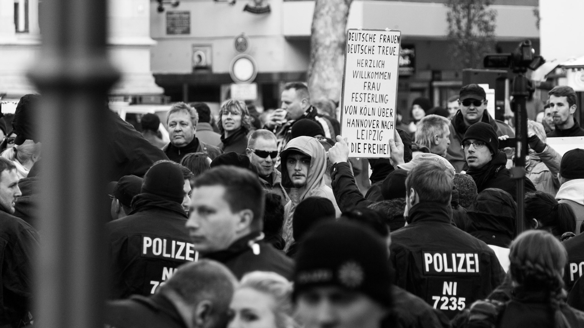 Deutsche Frauen Deutsche Treue