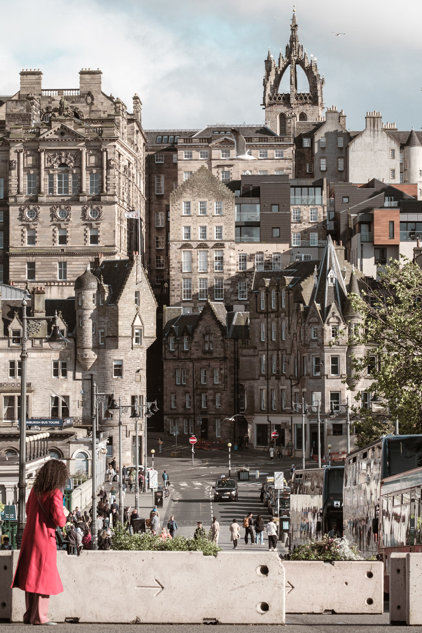 Edingburgh, View down The Mound