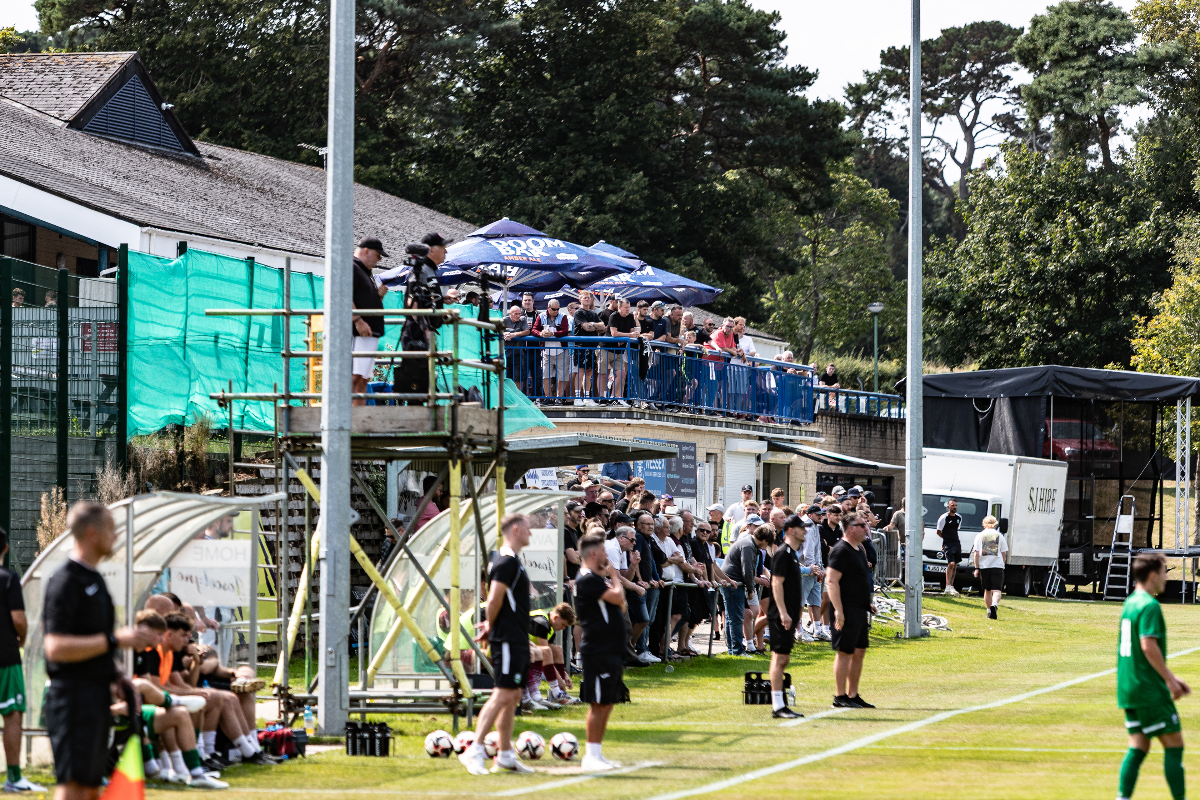 Spectators at Magna Road