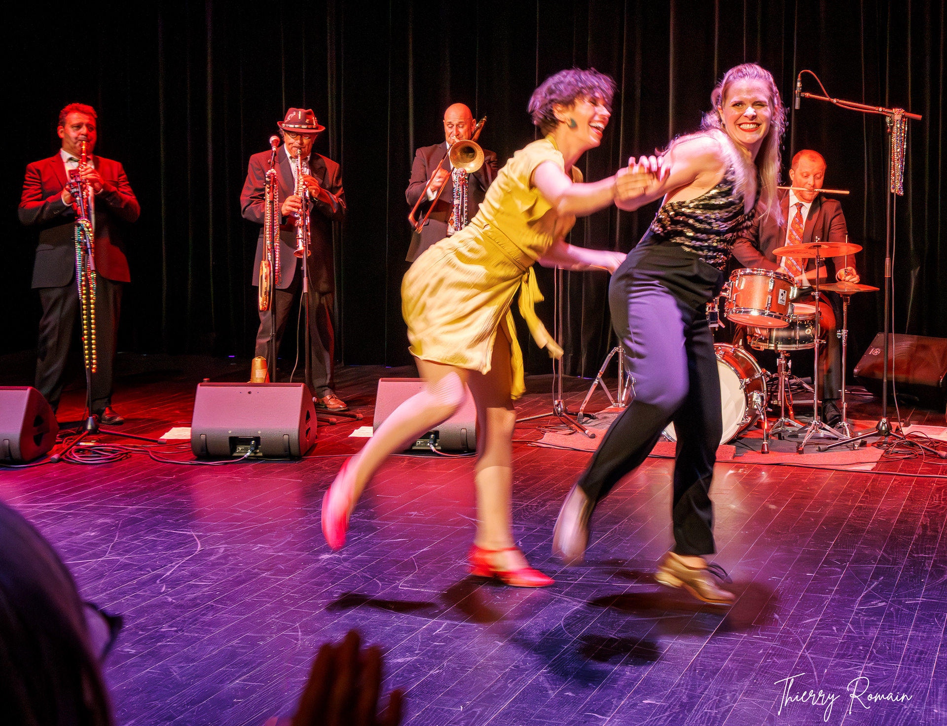 the oysters brothers et les funky dancers
