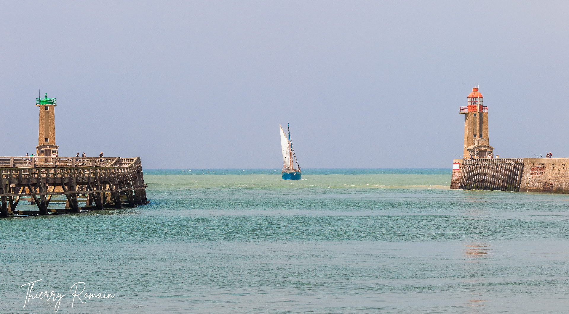 Entrée du port de Fécamp (76)